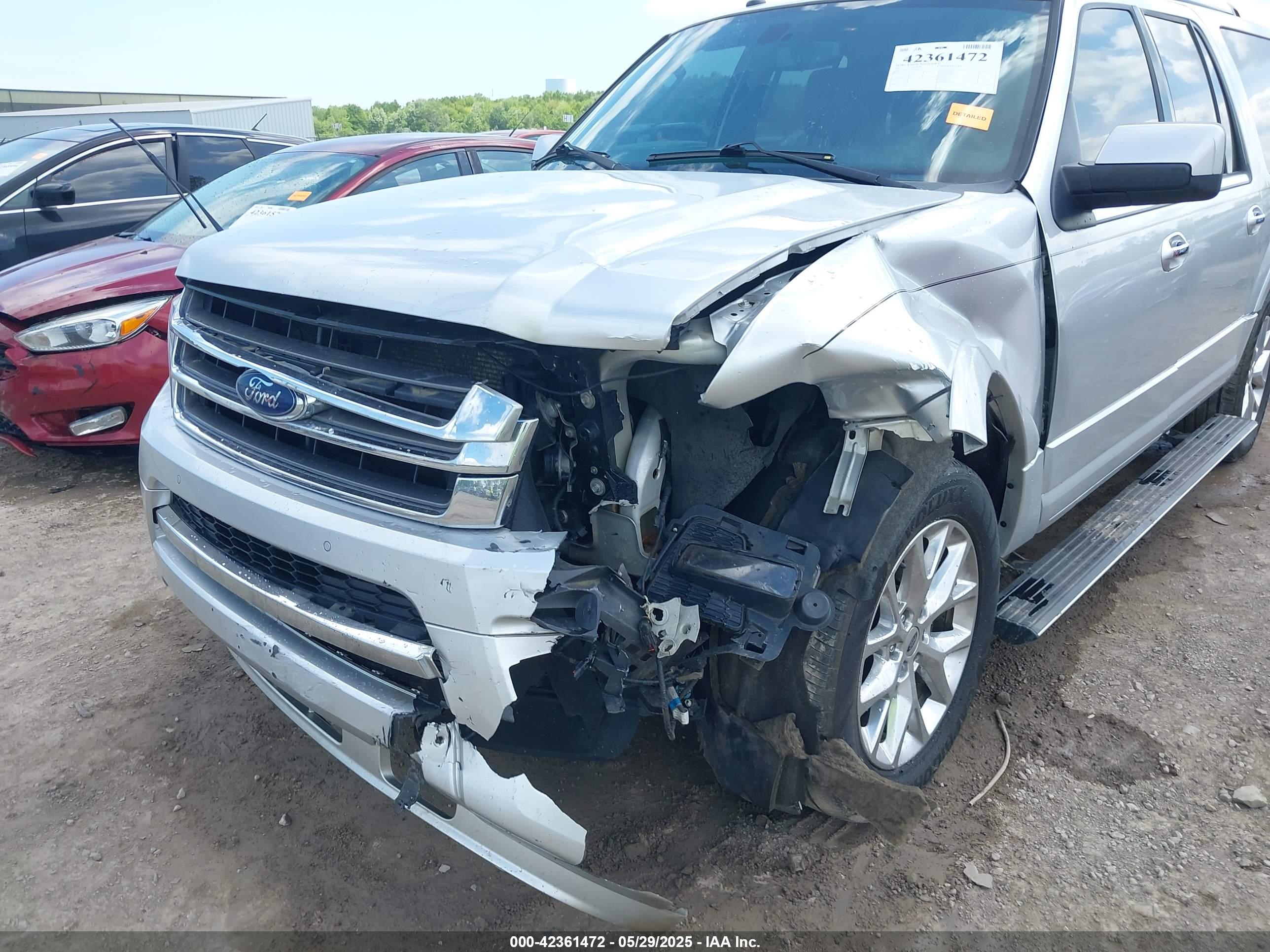 FORD EXPEDITION image 6