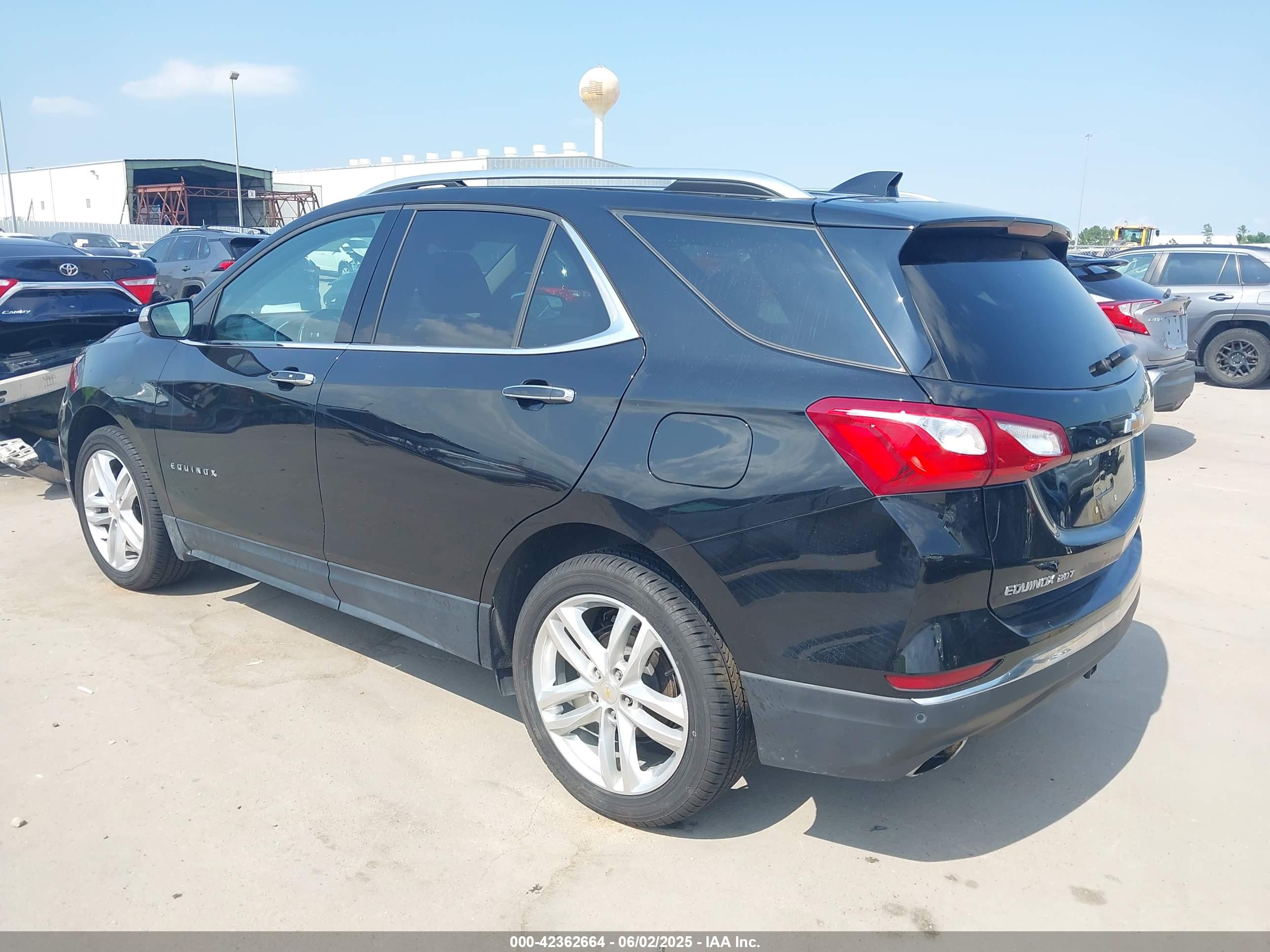 CHEVROLET EQUINOX image 3