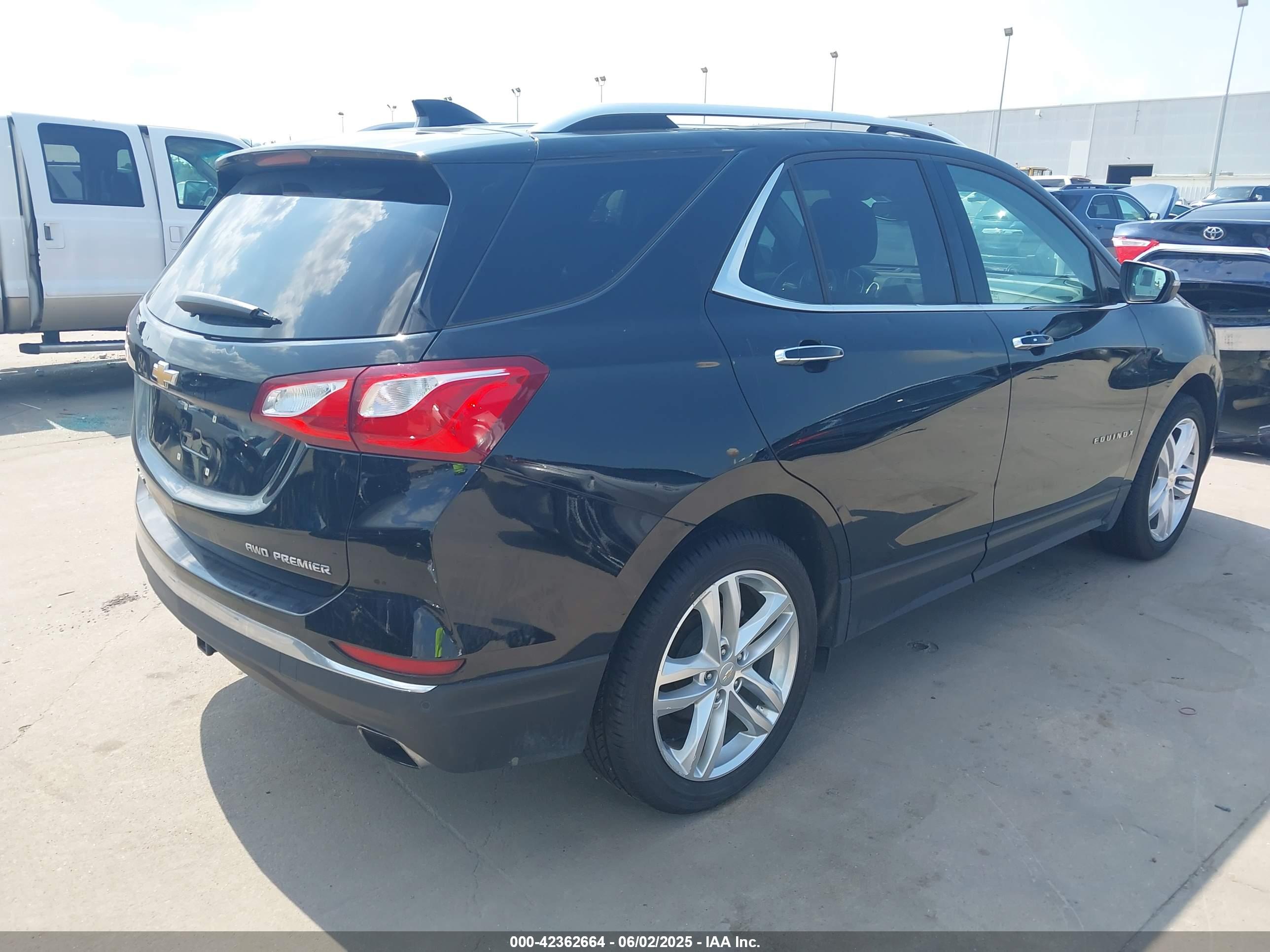 CHEVROLET EQUINOX image 4