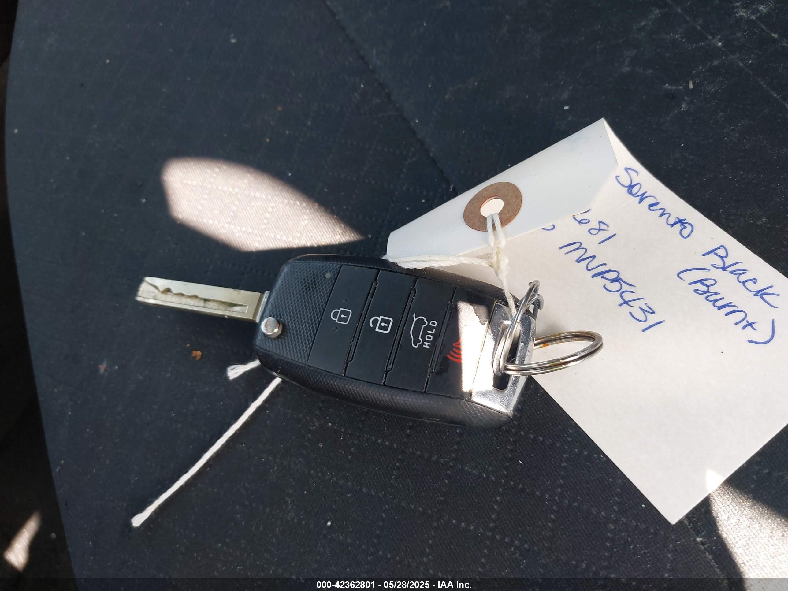 KIA SORENTO image 11