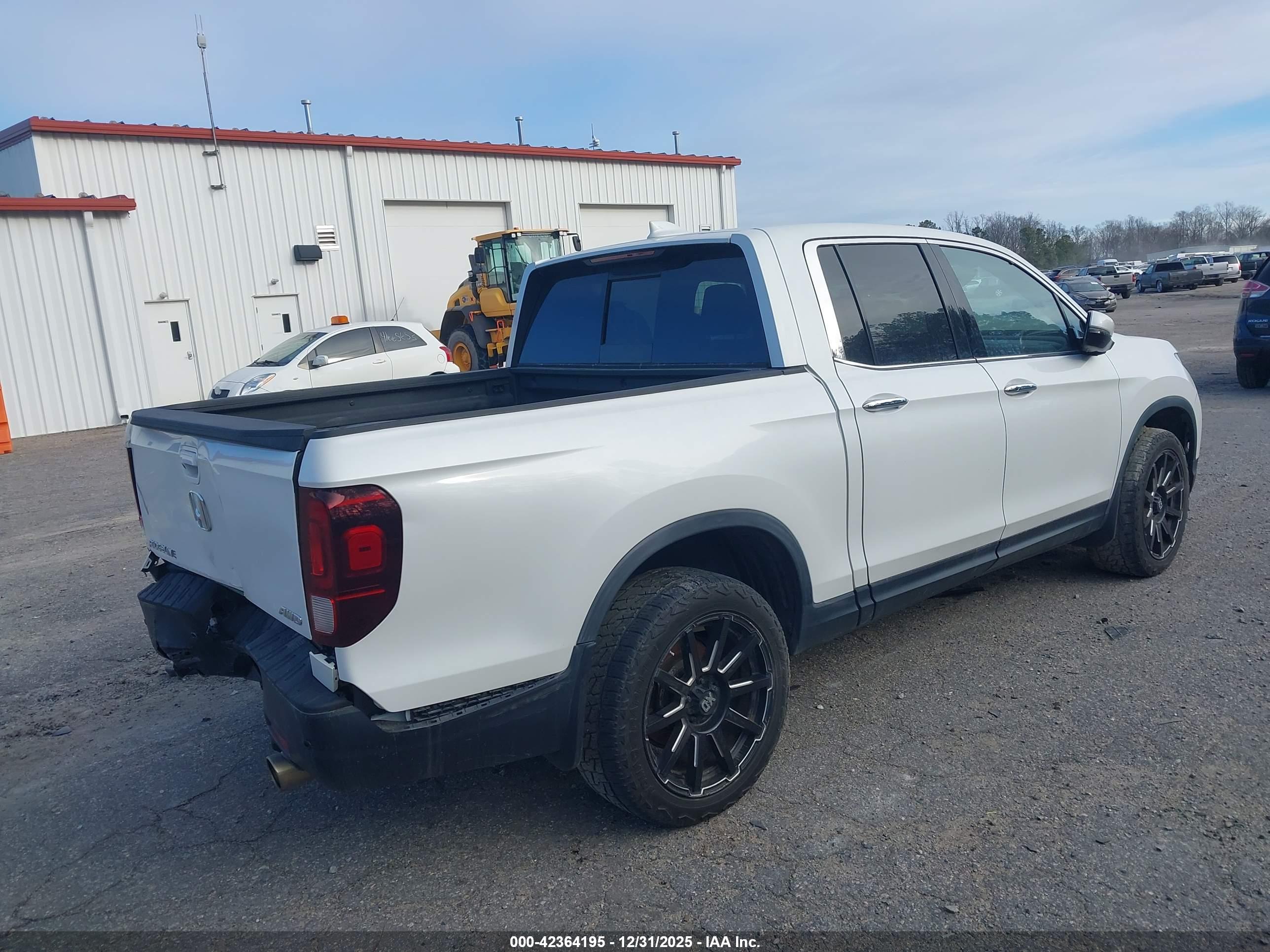 HONDA RIDGELINE image 4
