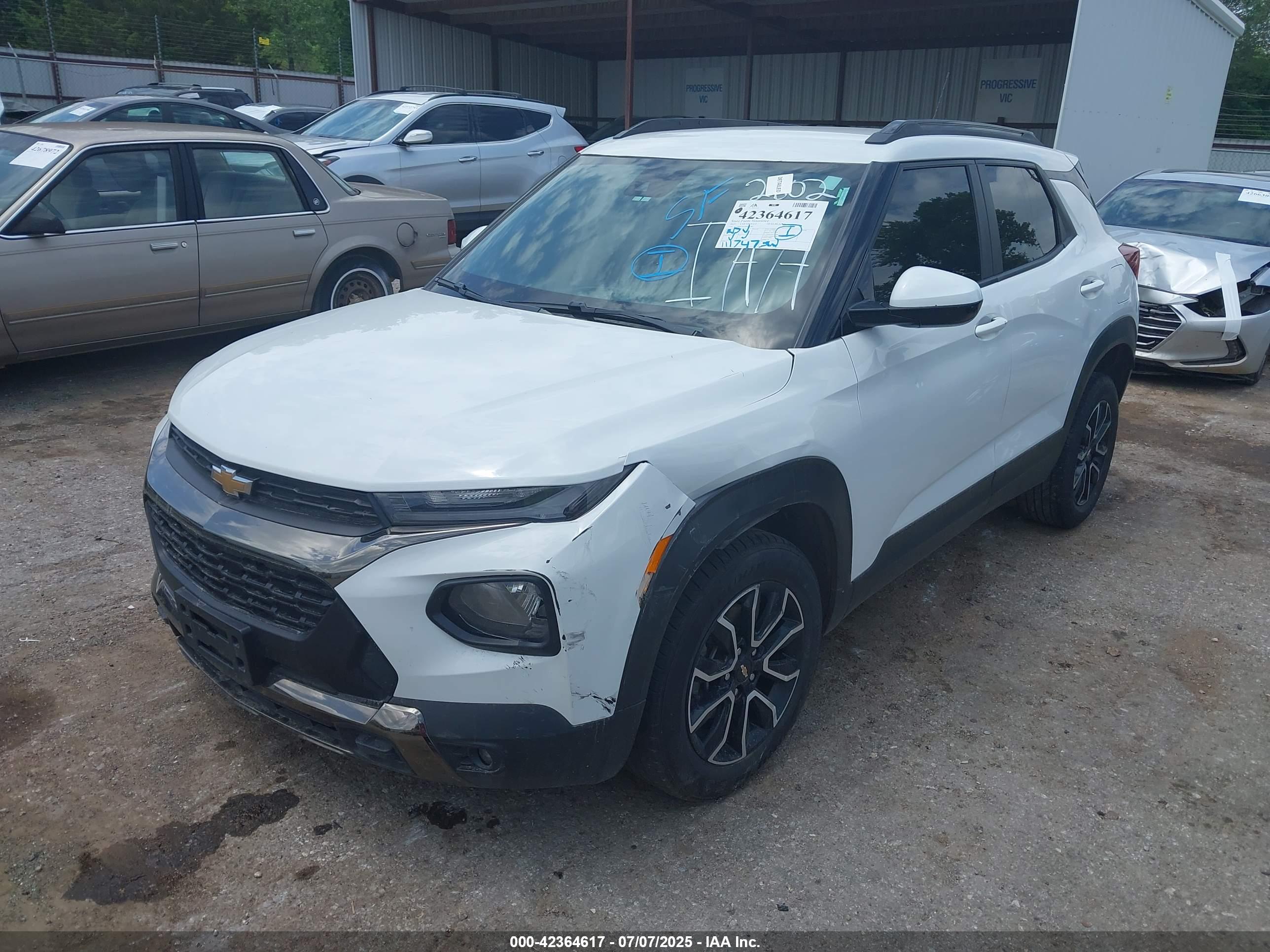 CHEVROLET TRAILBLAZER image 2