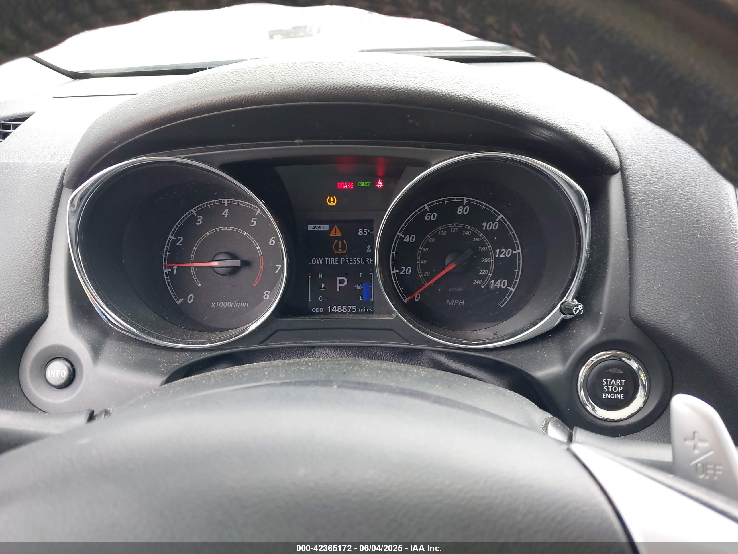 MITSUBISHI OUTLANDER image 7