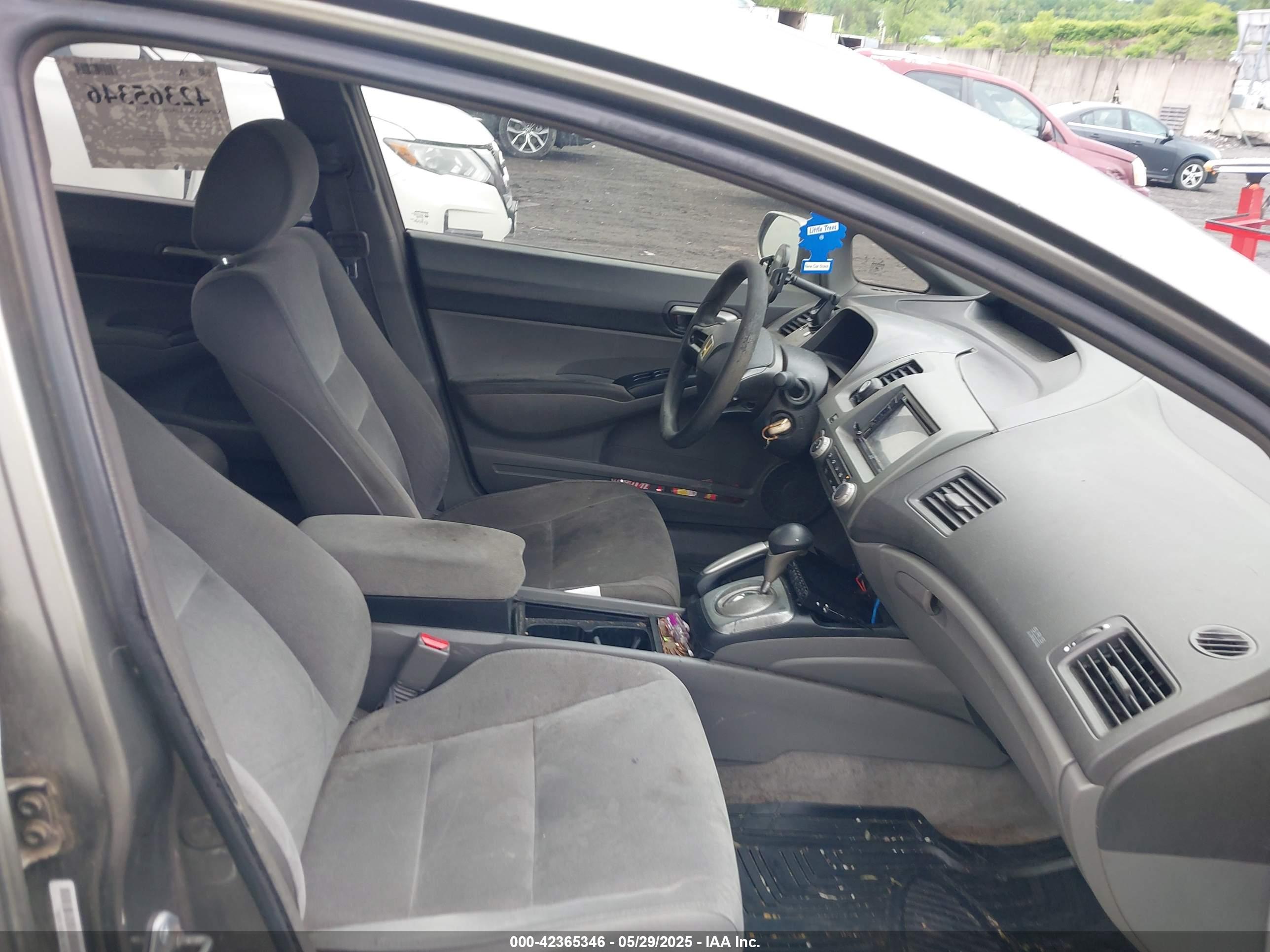 HONDA CIVIC image 5