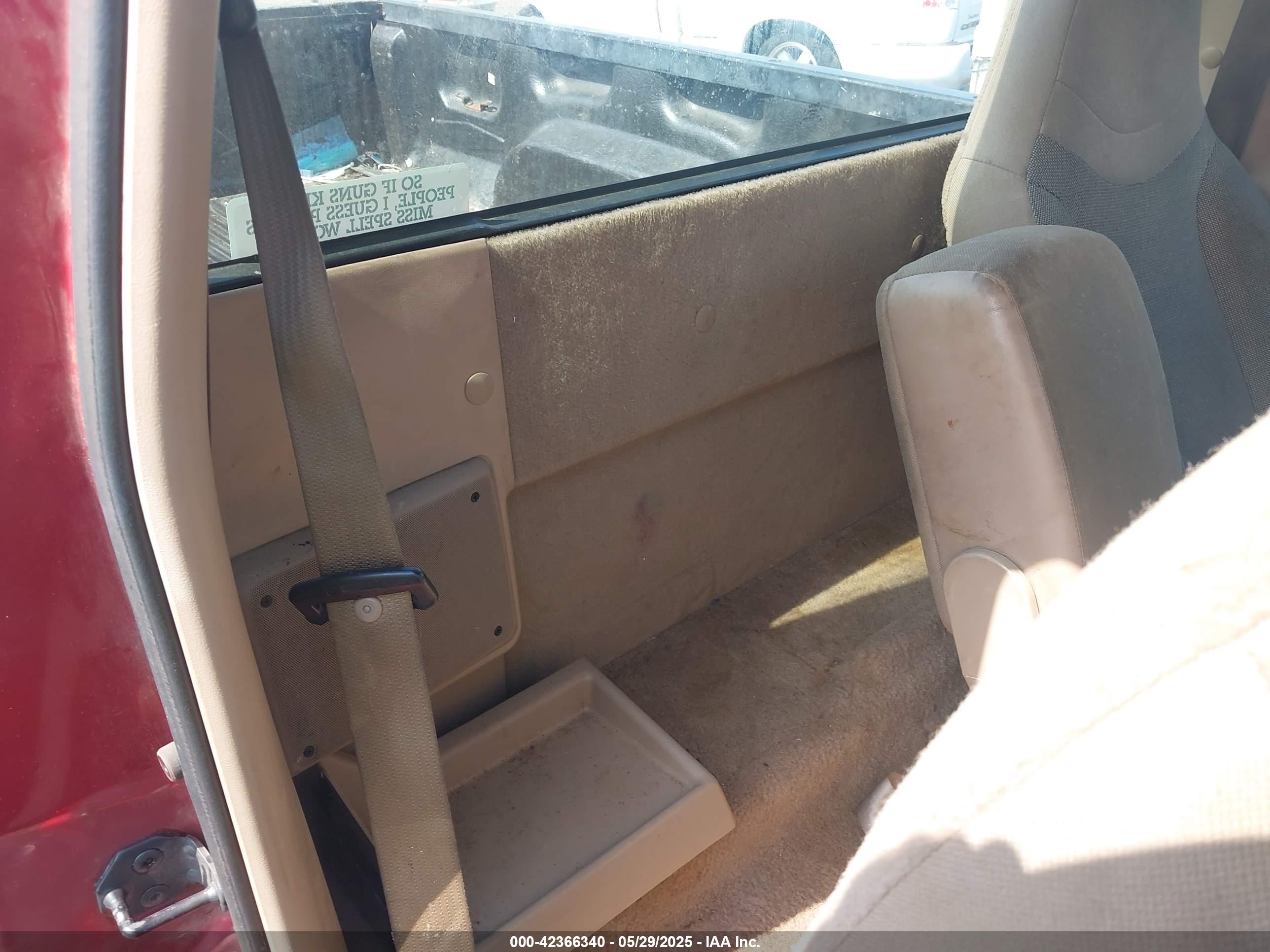 FORD RANGER image 8