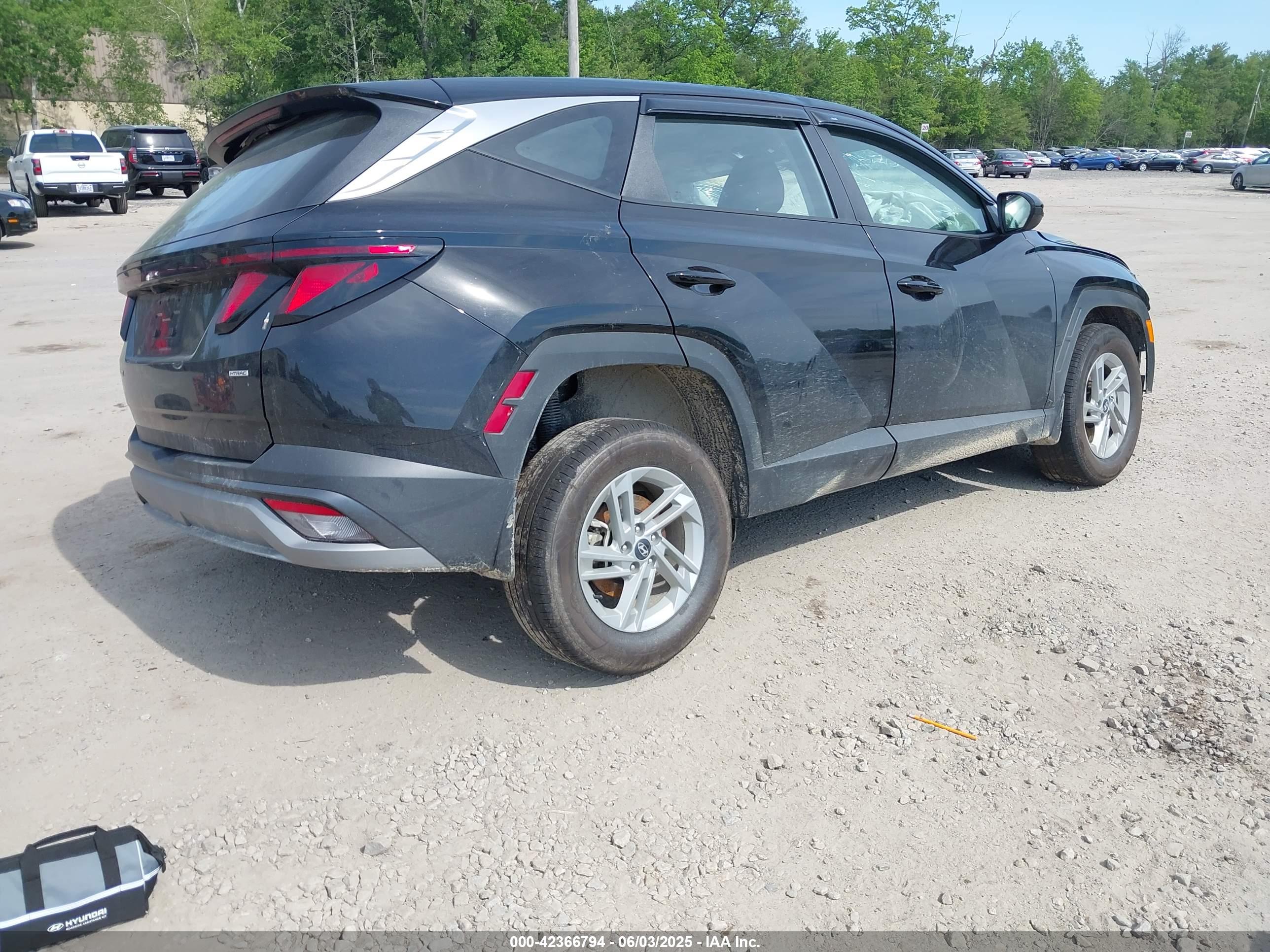 HYUNDAI TUCSON image 4