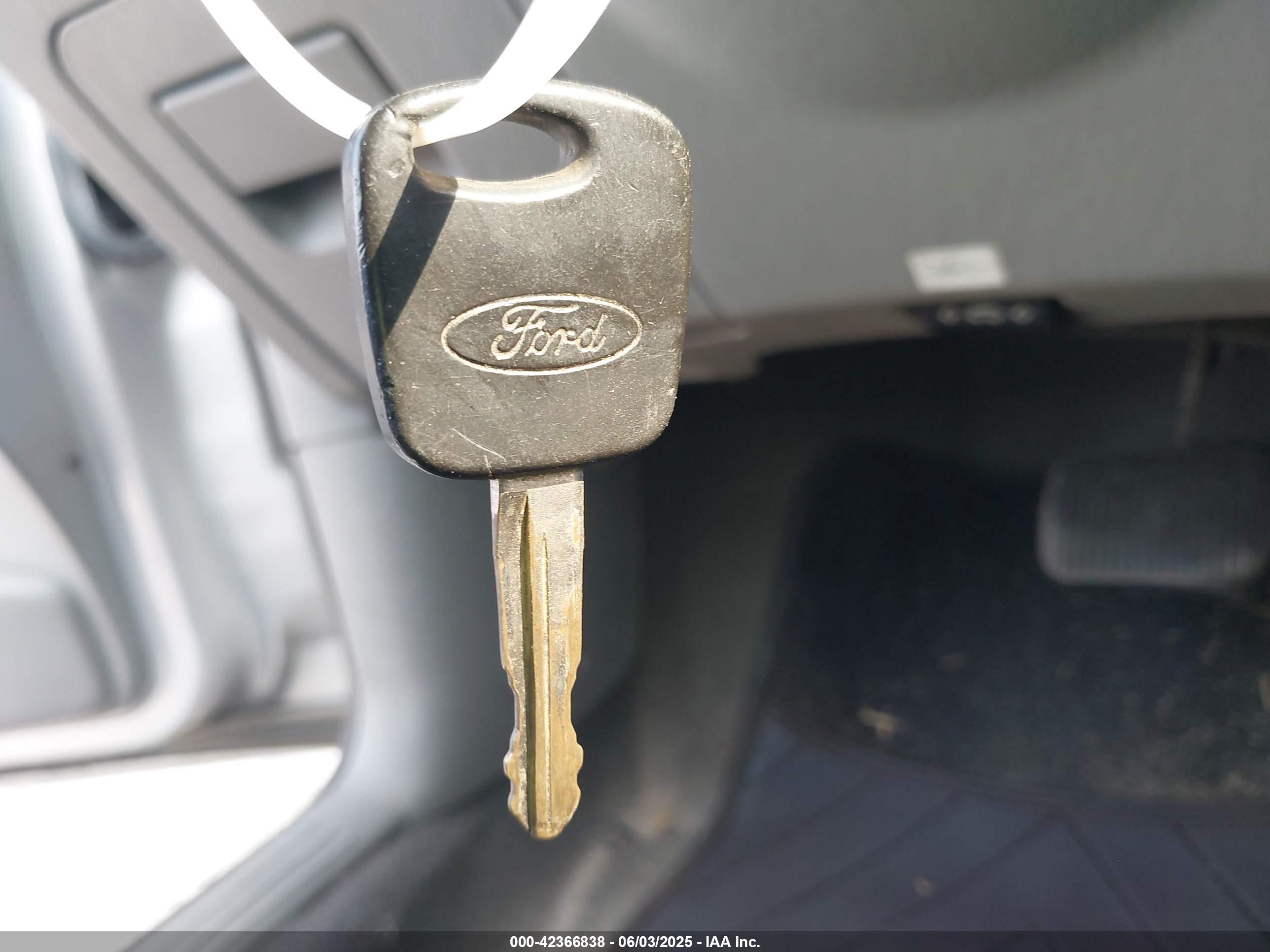 FORD FOCUS image 11