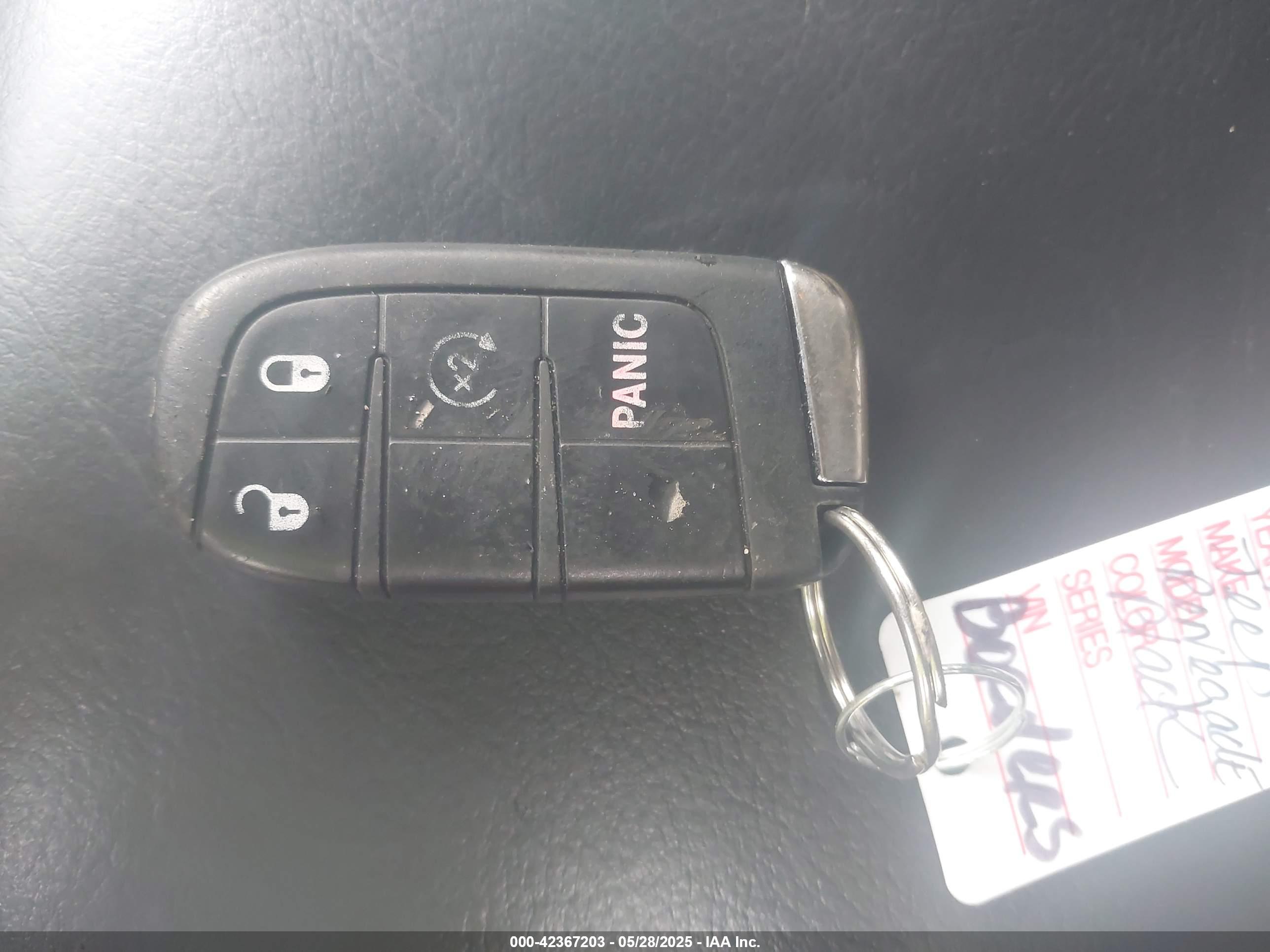 JEEP RENEGADE image 11