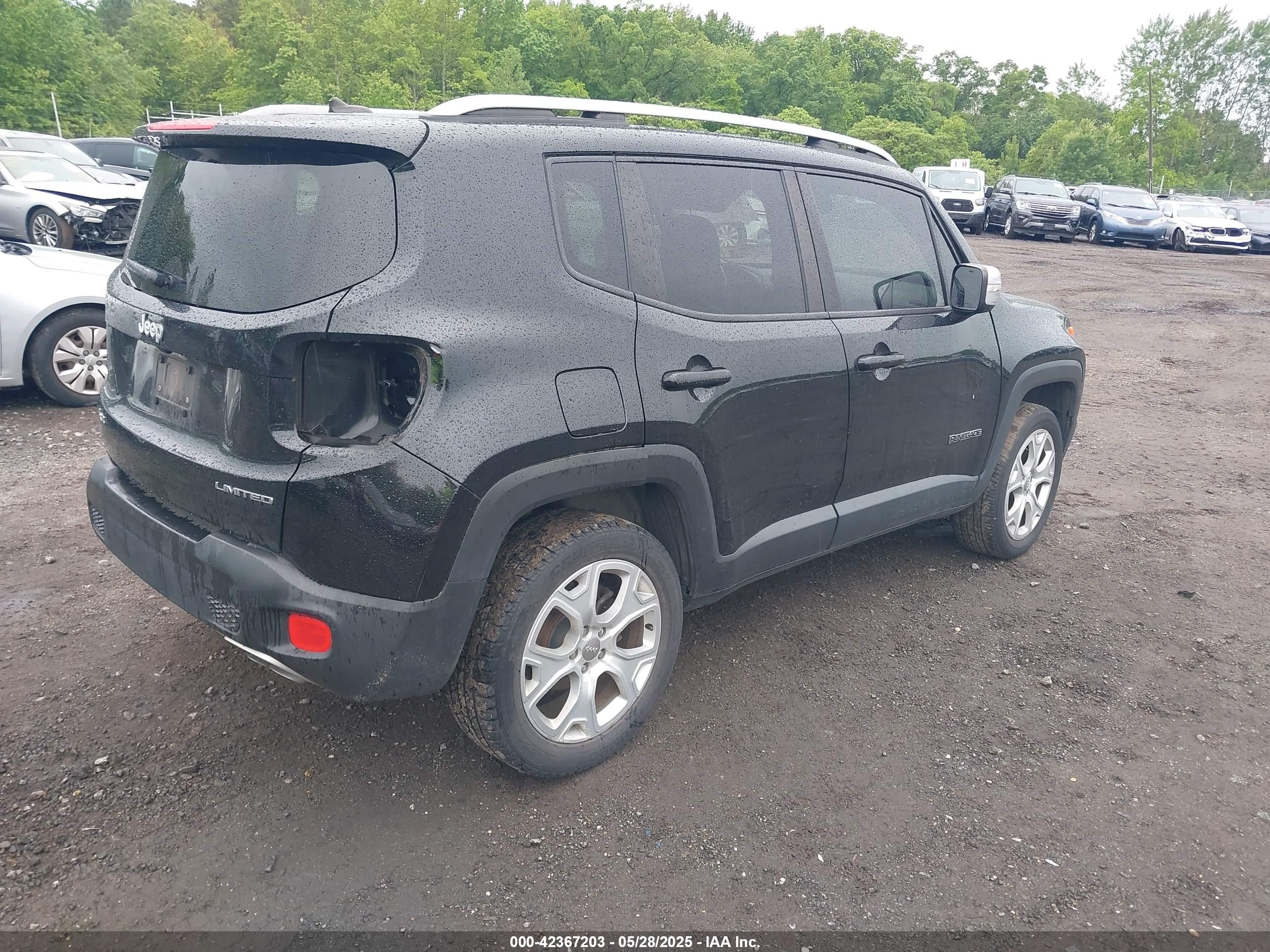 JEEP RENEGADE image 4