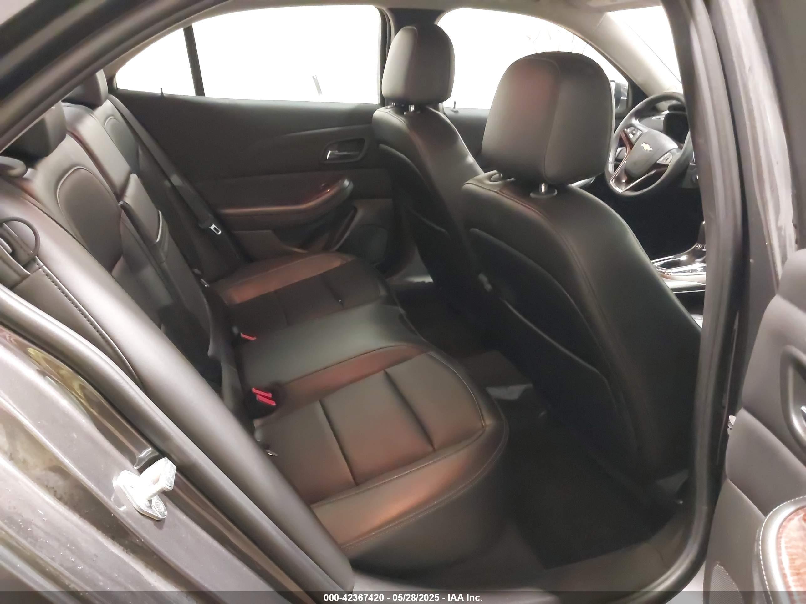 CHEVROLET MALIBU image 8