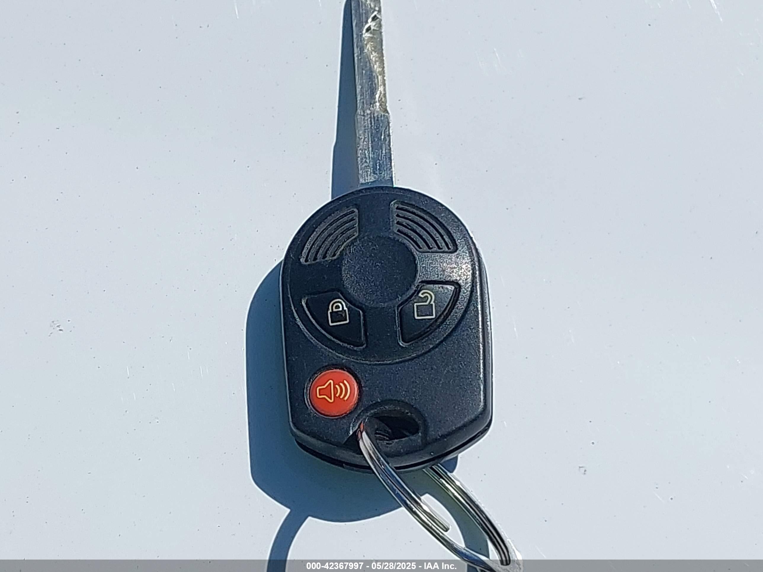FORD ESCAPE image 11