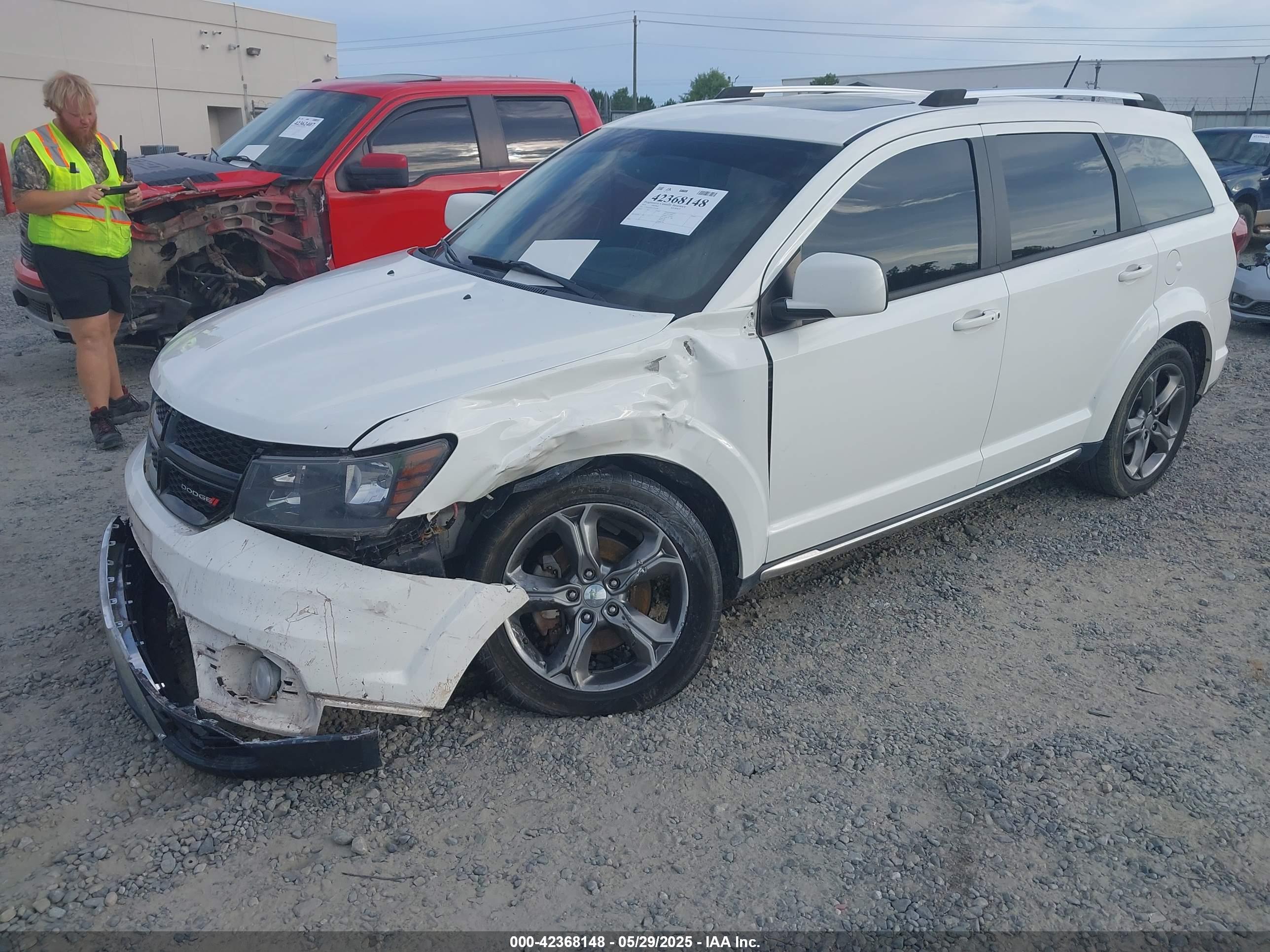 DODGE JOURNEY image 2