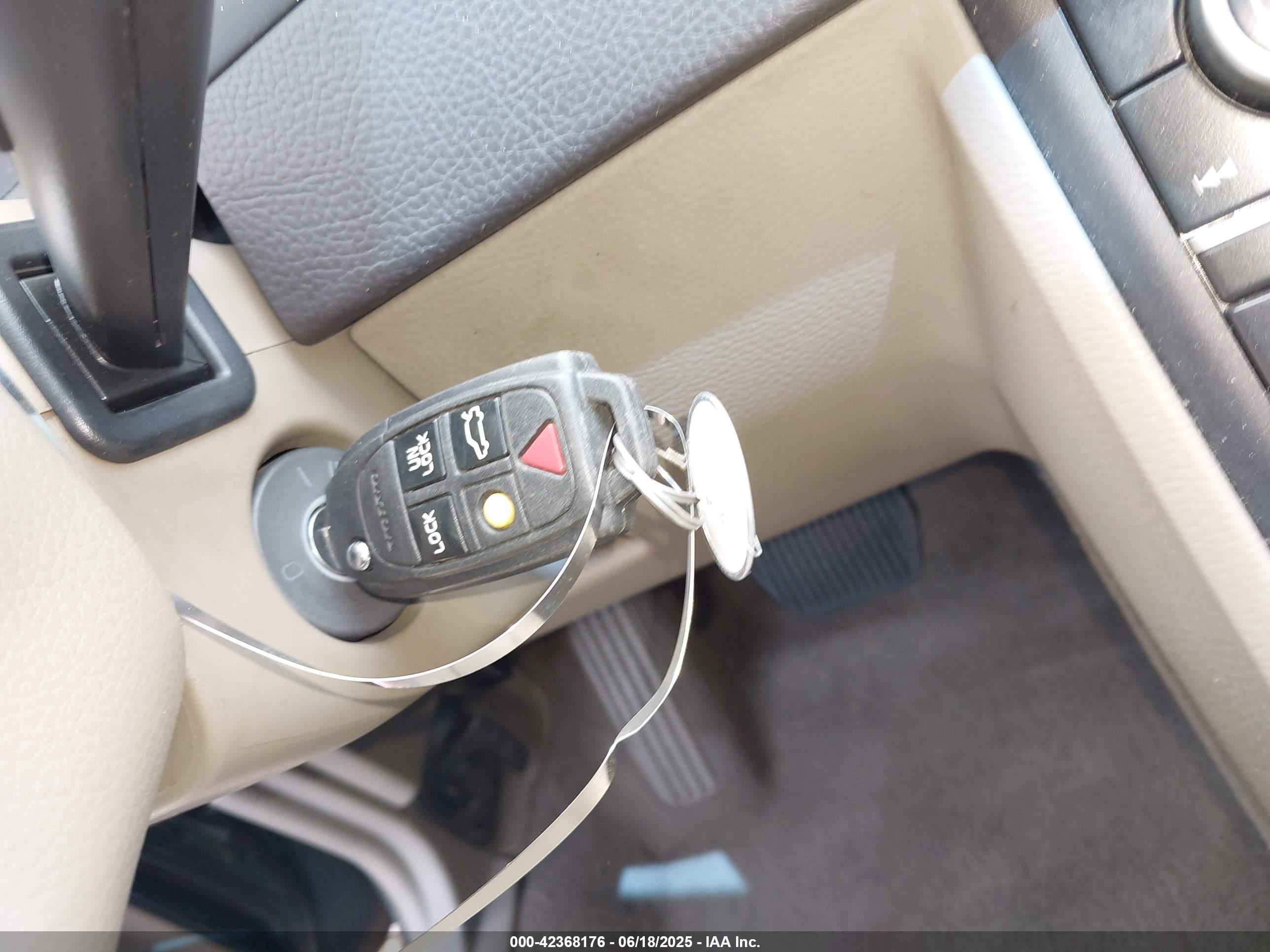 VOLVO XC90 image 11