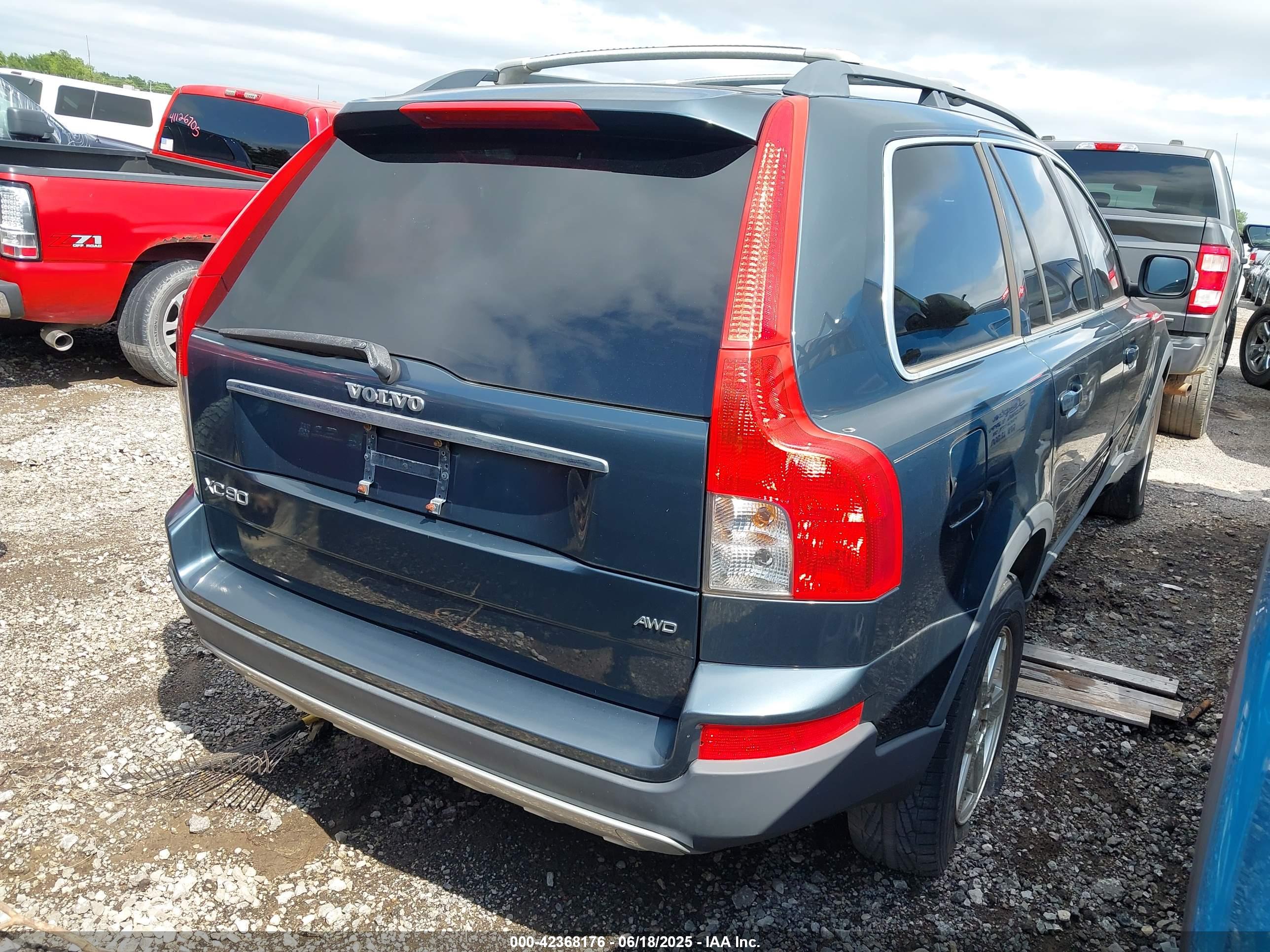 VOLVO XC90 image 4