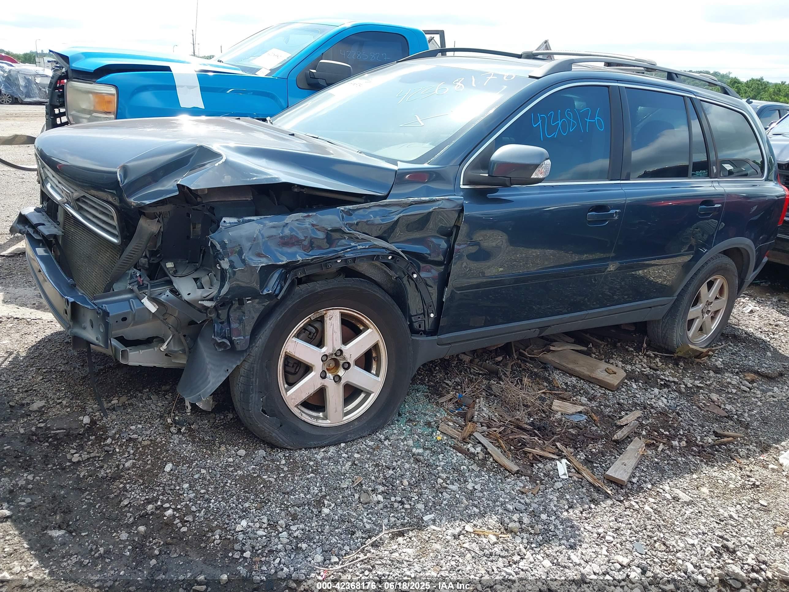 VOLVO XC90 image 6