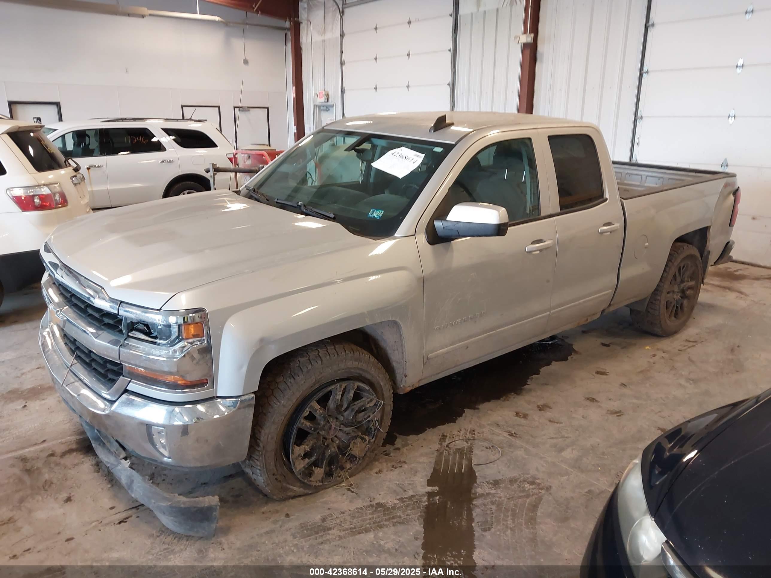 CHEVROLET SILVERADO image 2