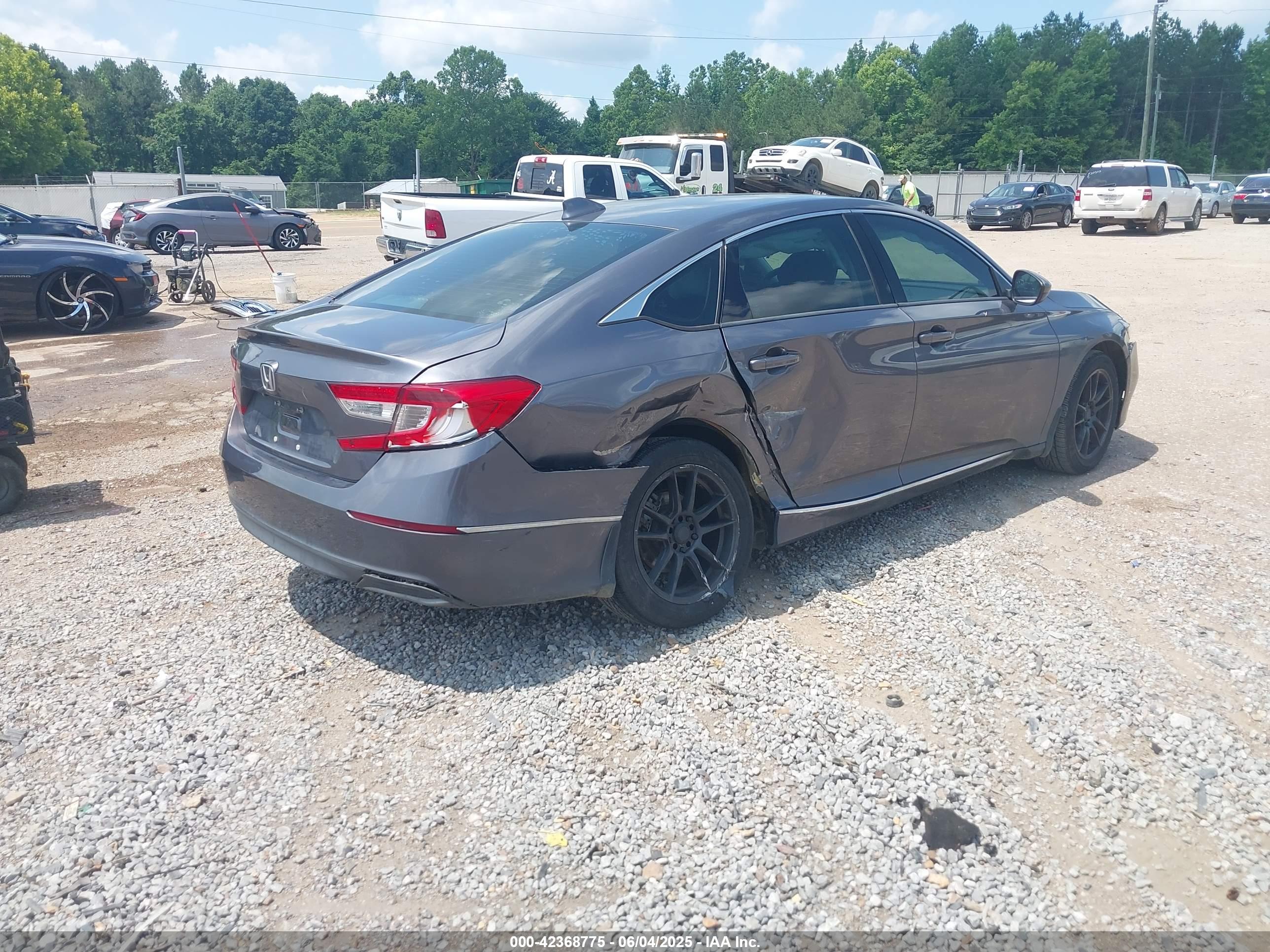 HONDA ACCORD image 4