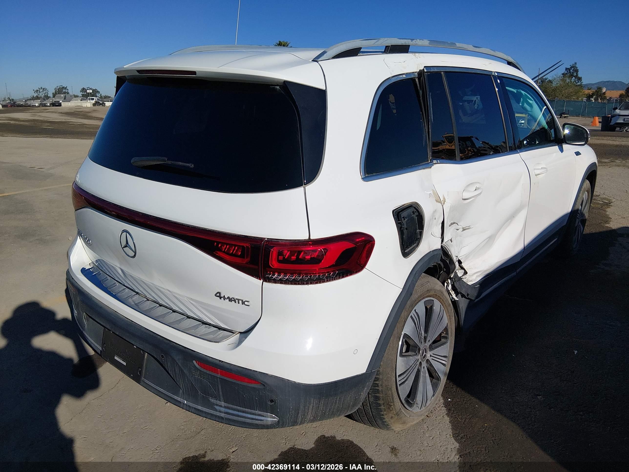 MERCEDES-BENZ EQB image 4