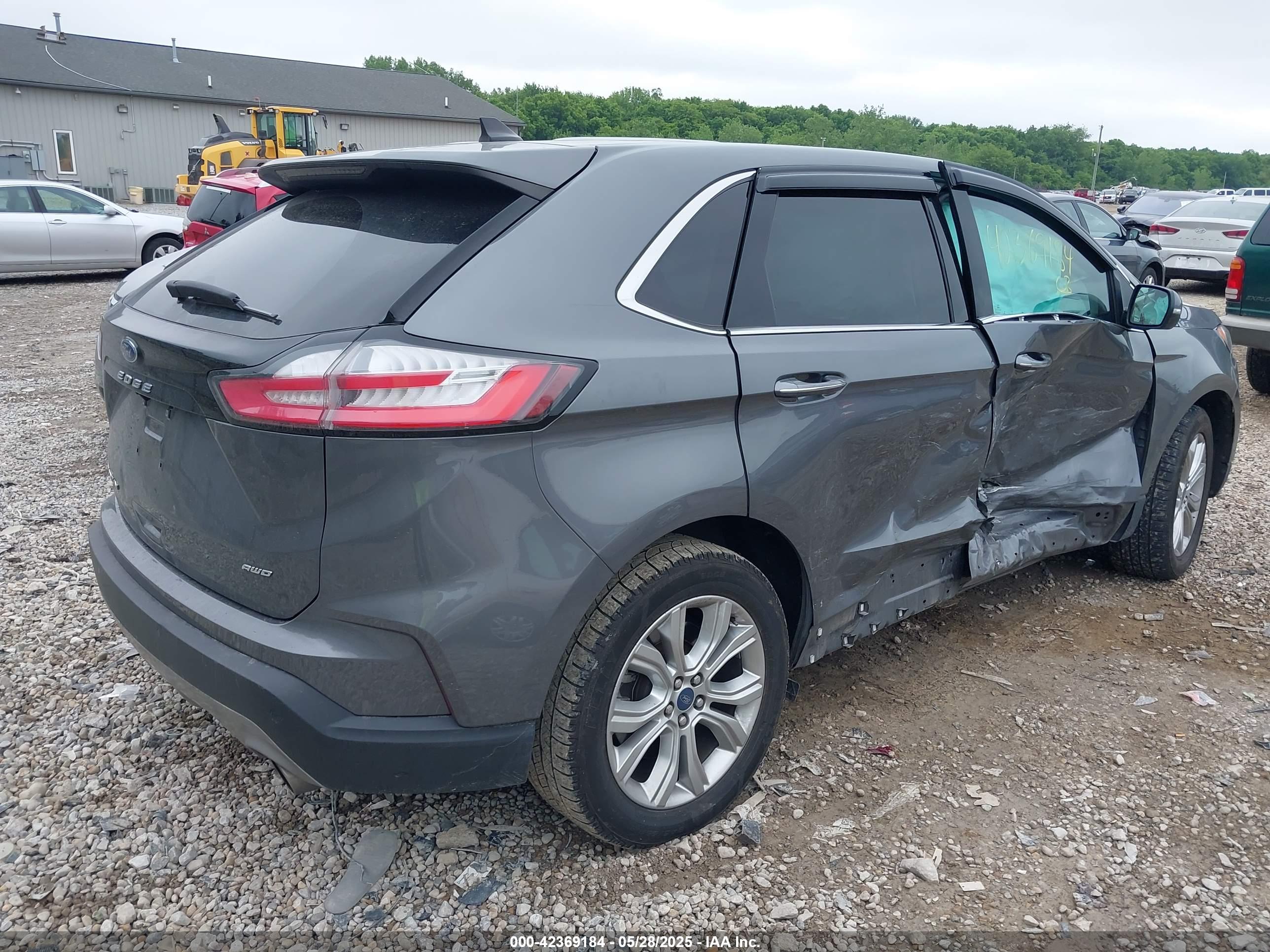 FORD EDGE image 4