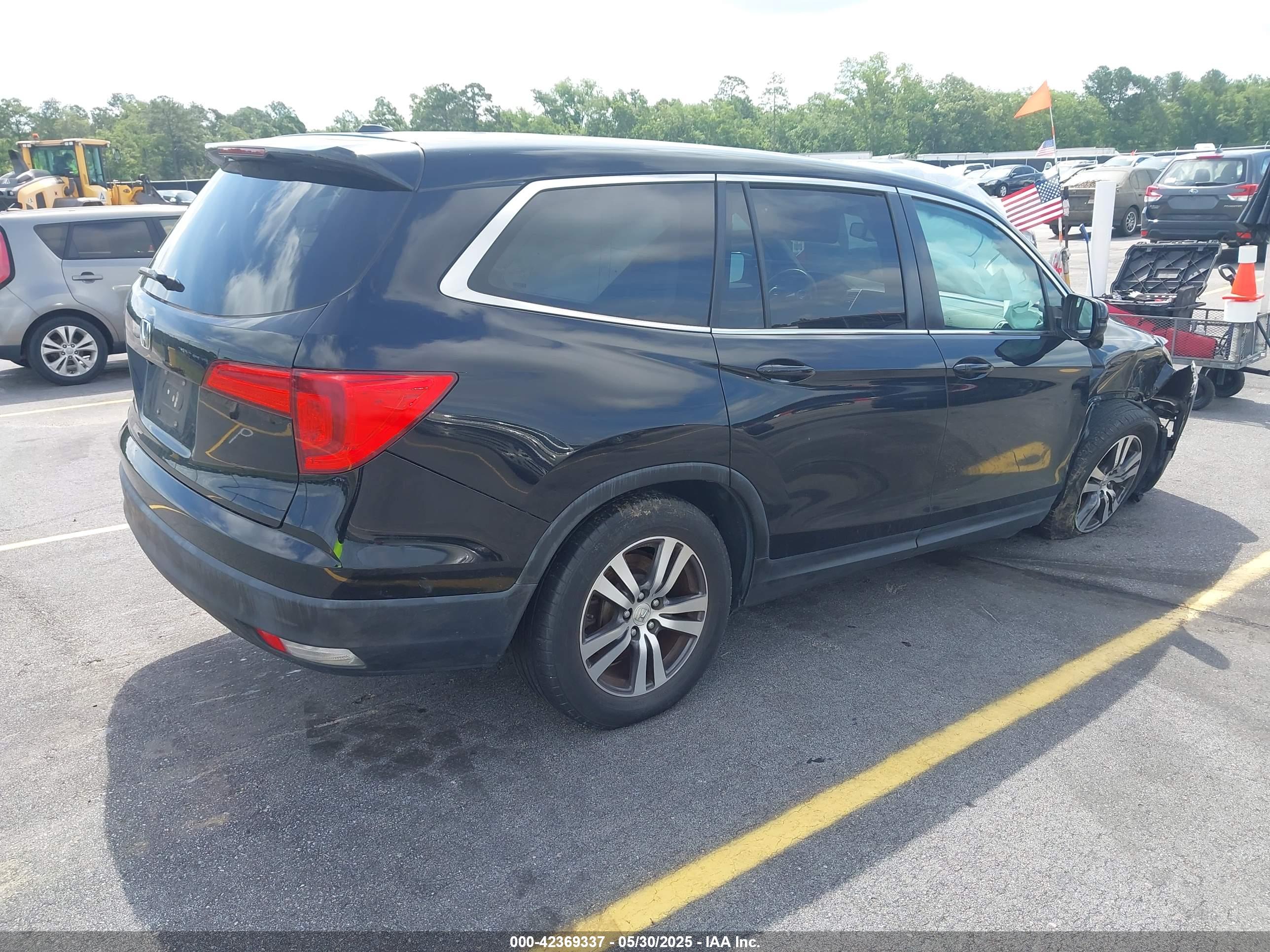 HONDA PILOT image 4