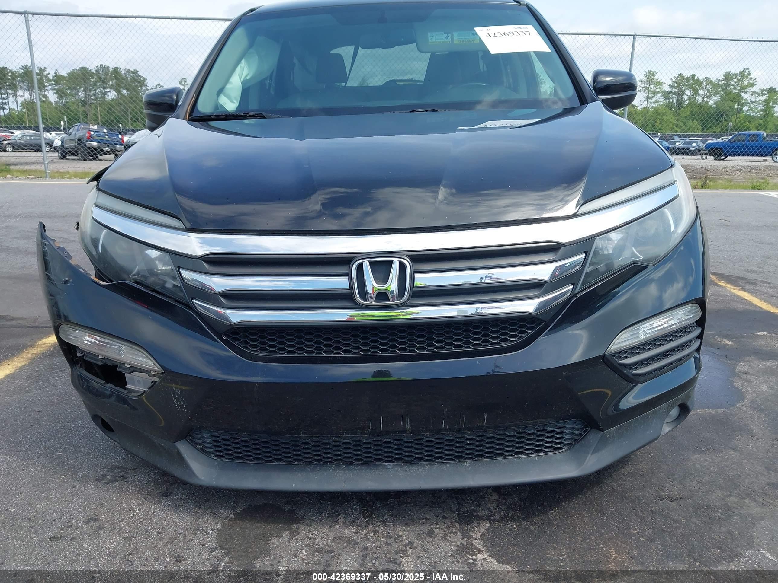 HONDA PILOT image 6