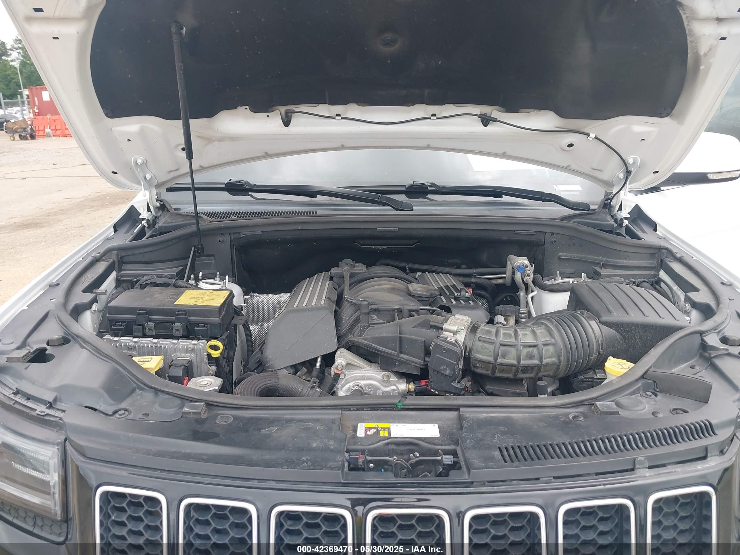JEEP GRAND image 10