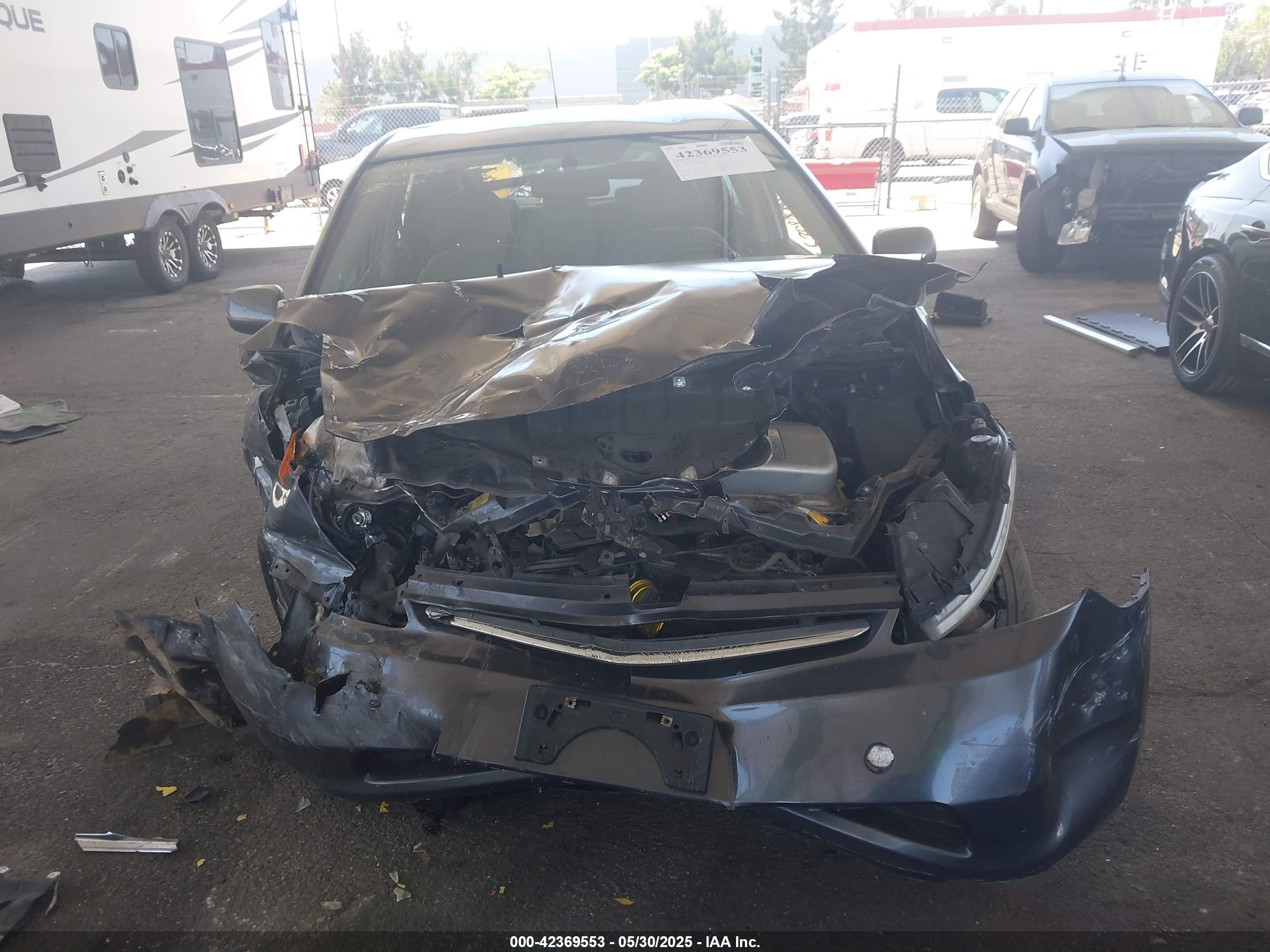 TOYOTA PRIUS image 6