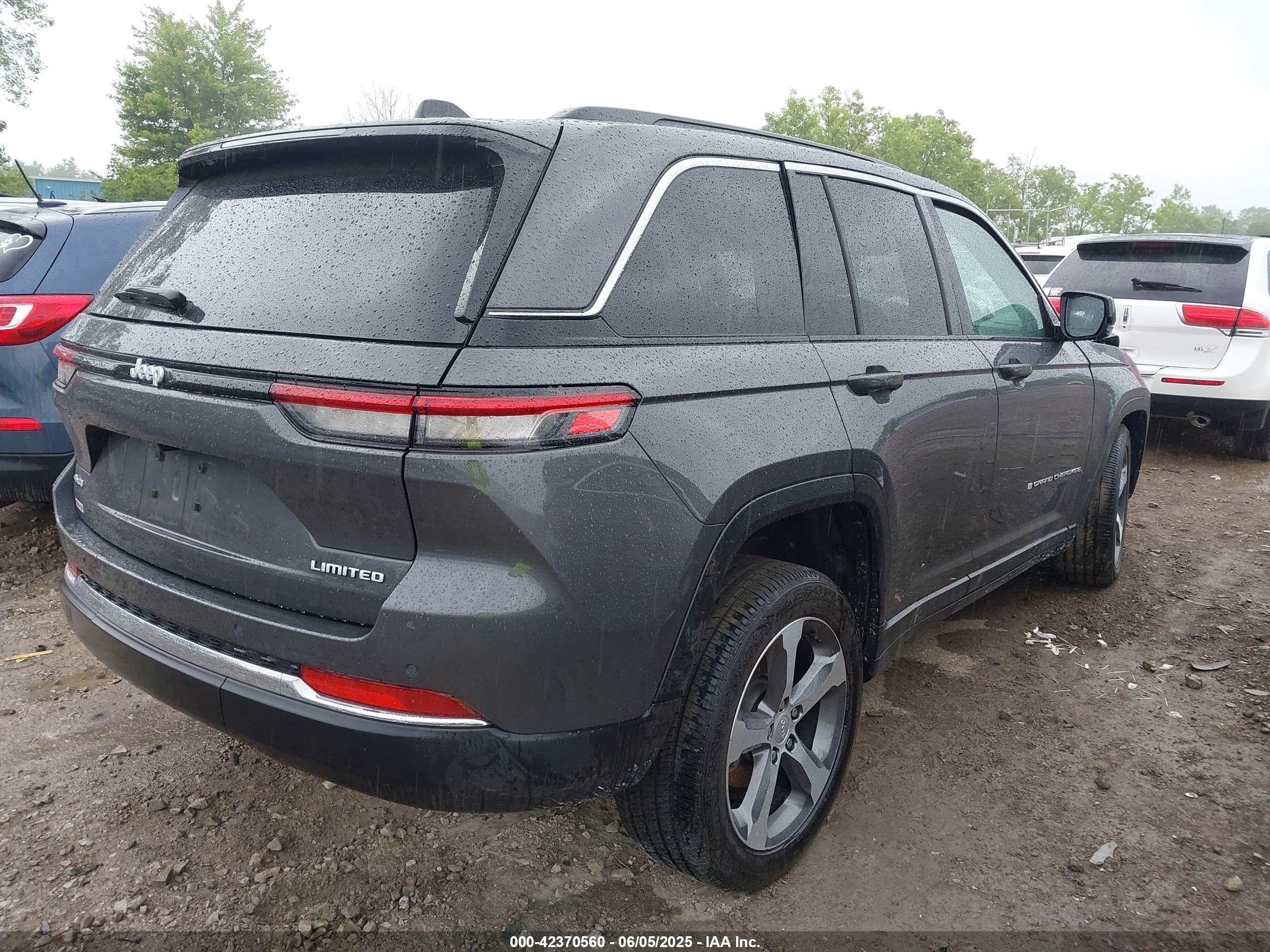 JEEP GRAND image 4