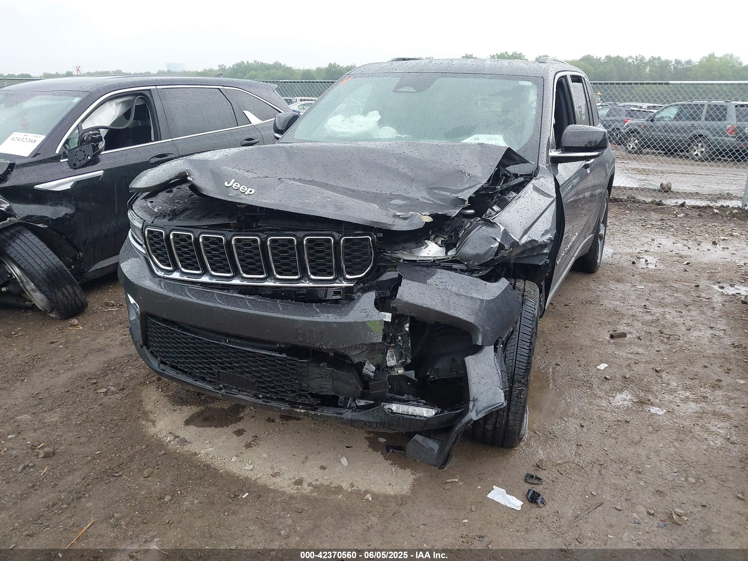 JEEP GRAND image 6