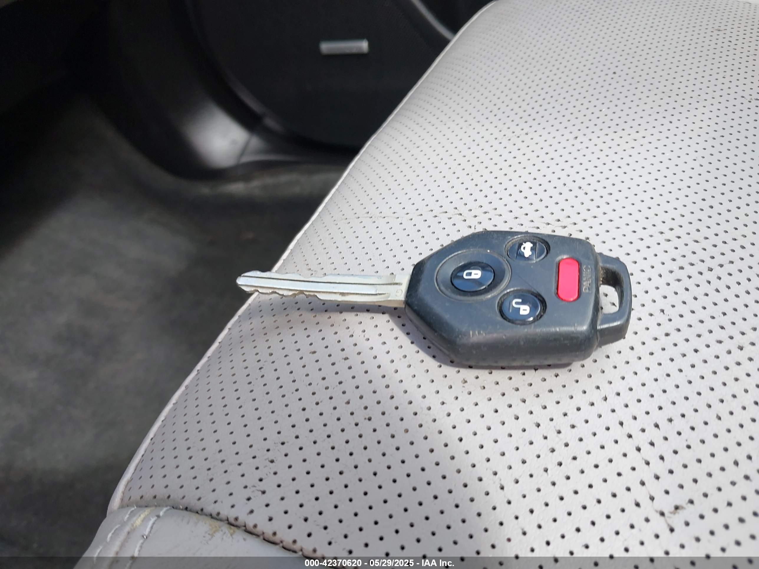 SUBARU FORESTER image 11