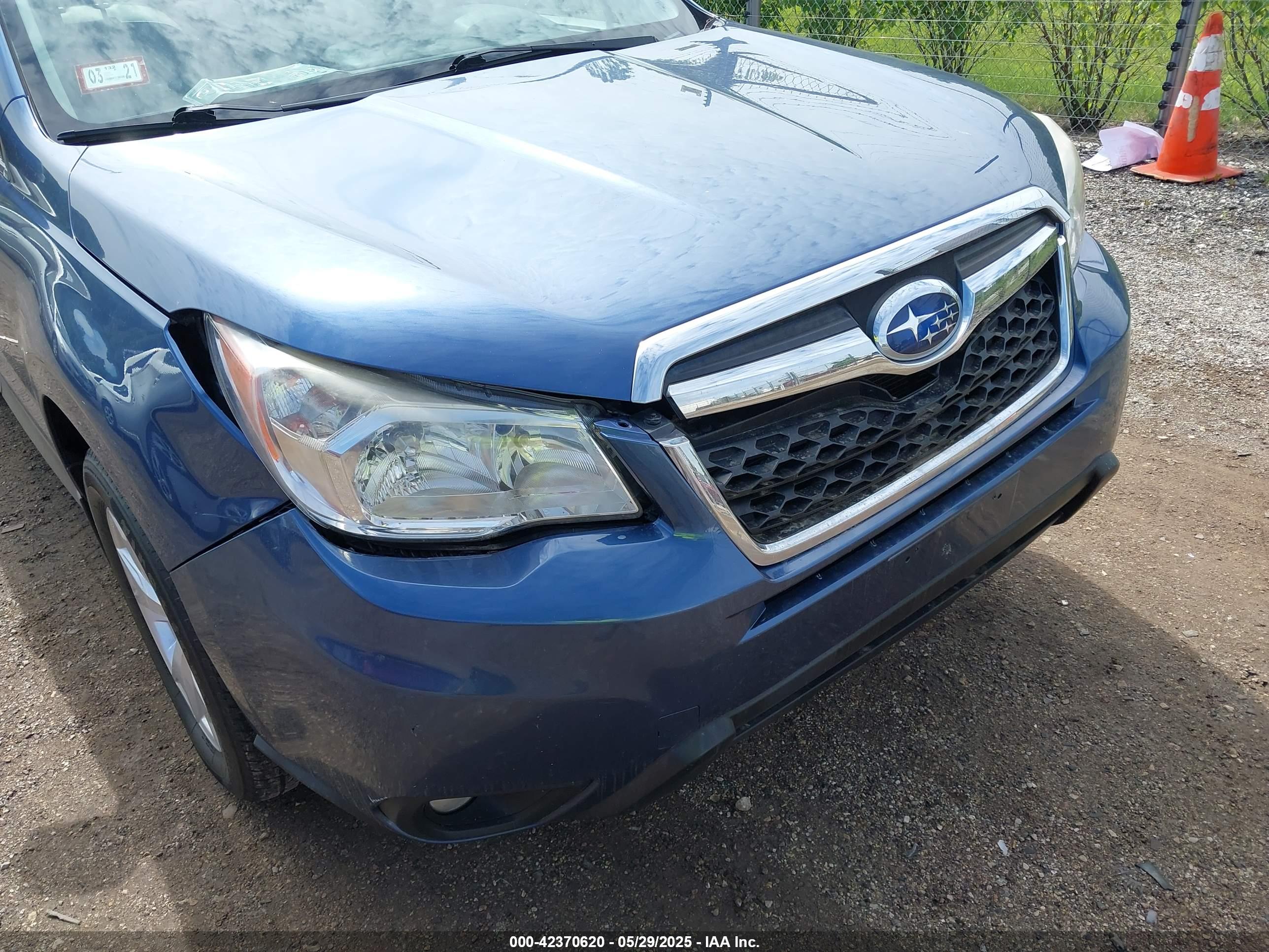 SUBARU FORESTER image 6