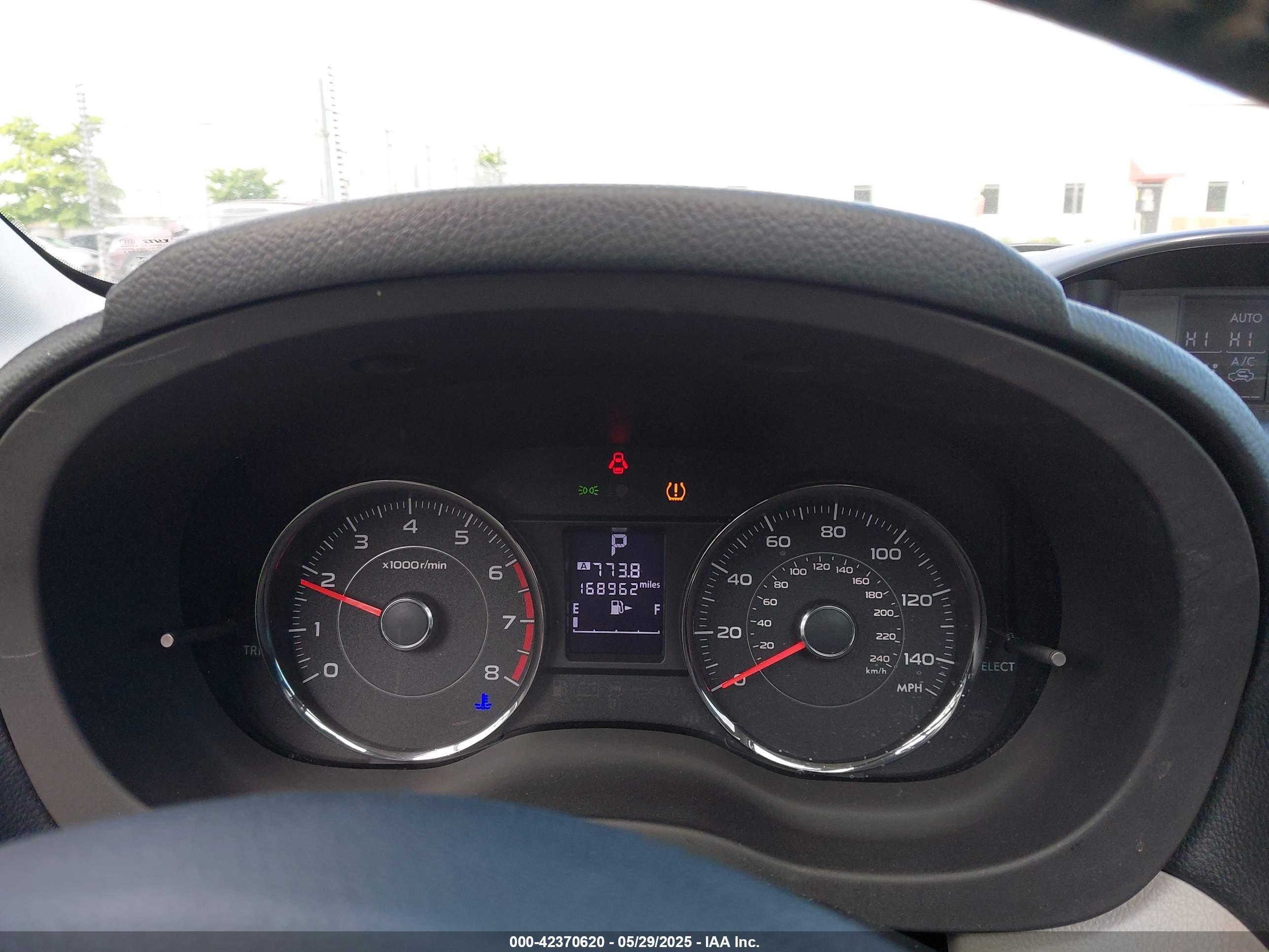 SUBARU FORESTER image 7