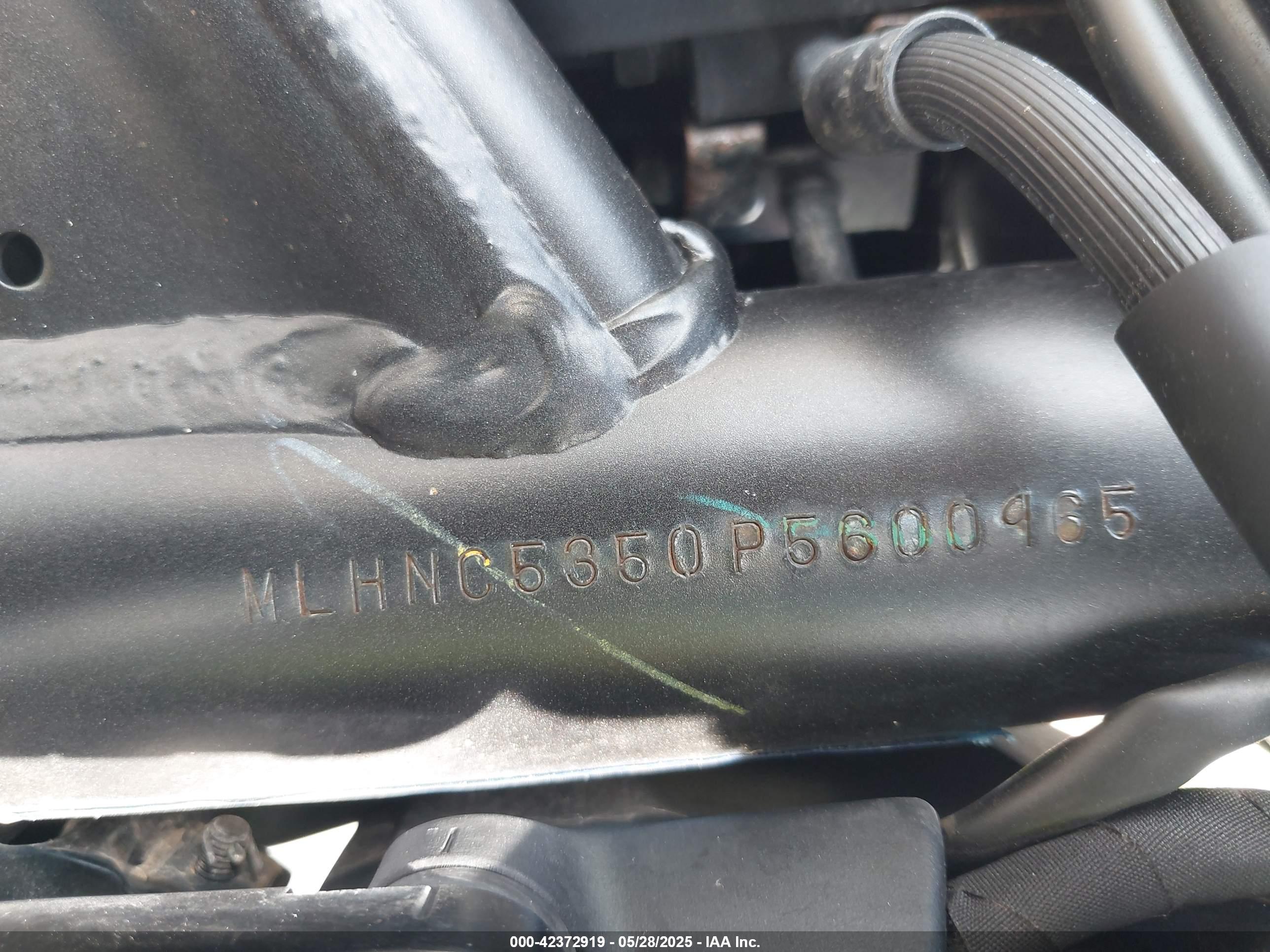 HONDA CMX300 image 10