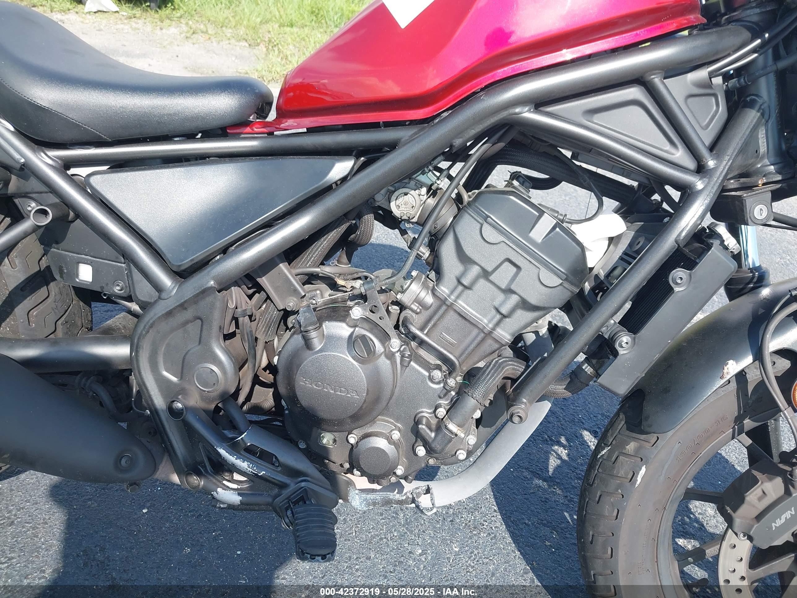 HONDA CMX300 image 8