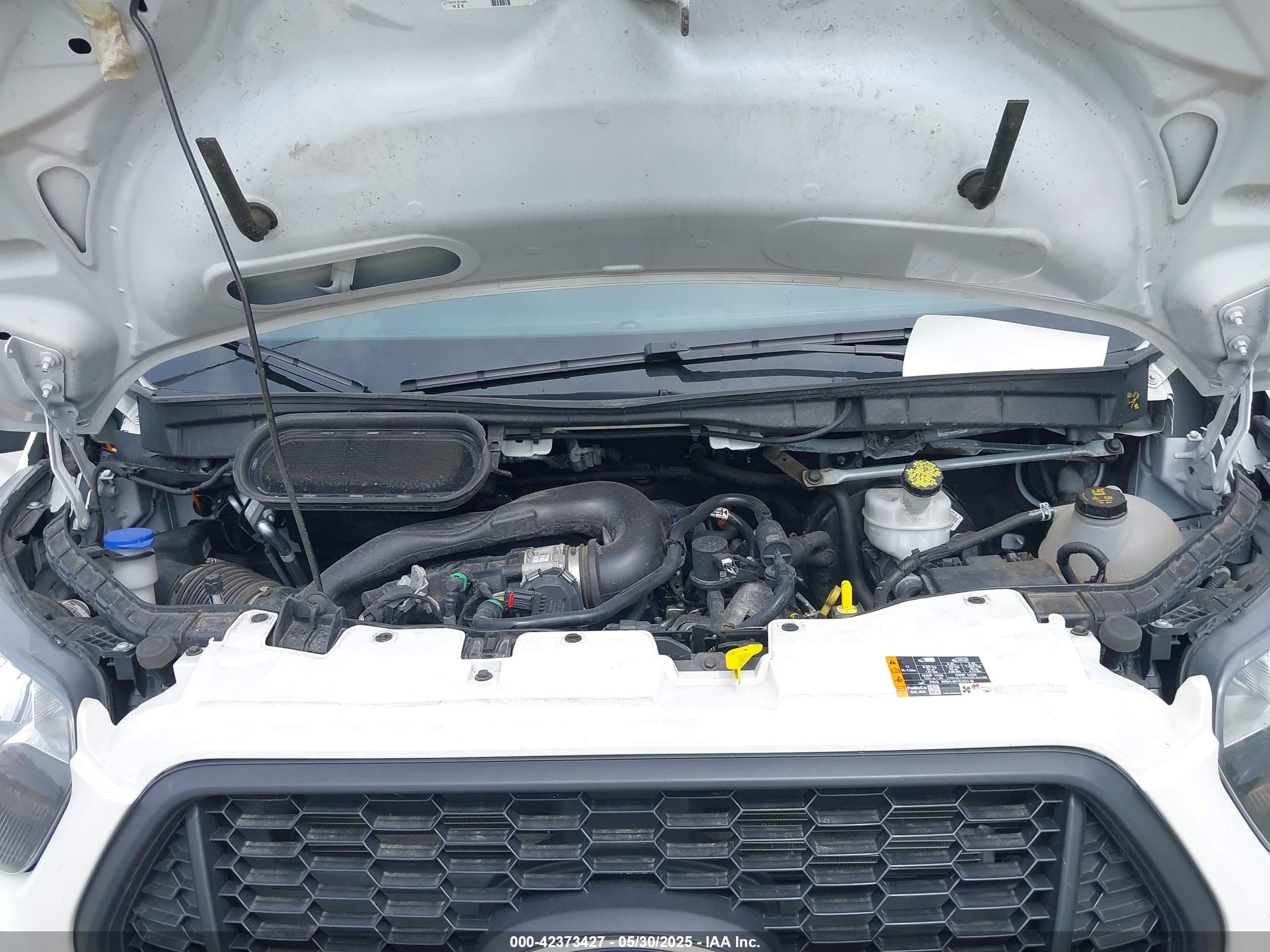 FORD TRANSIT-250 image 10