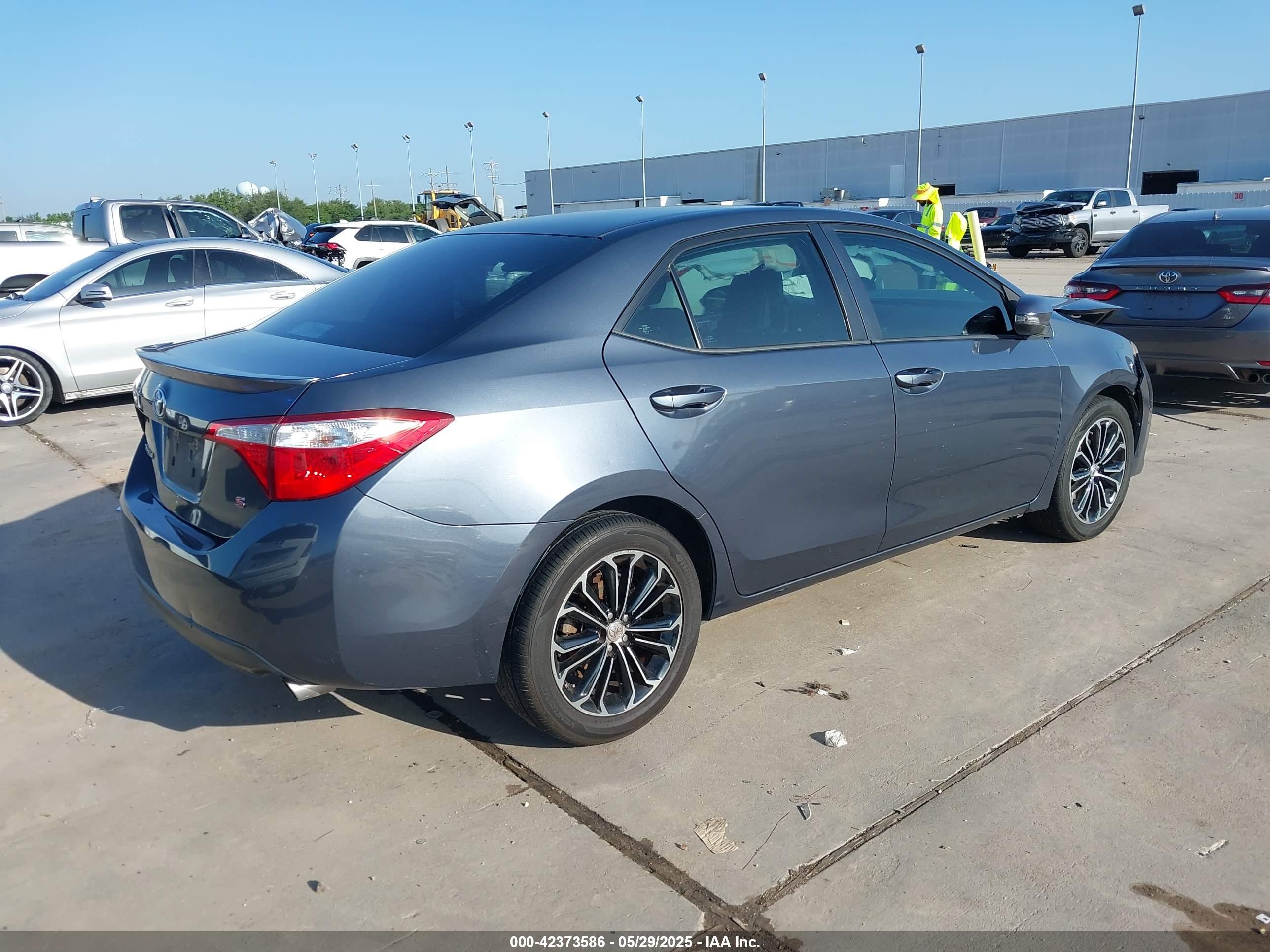 TOYOTA COROLLA image 4