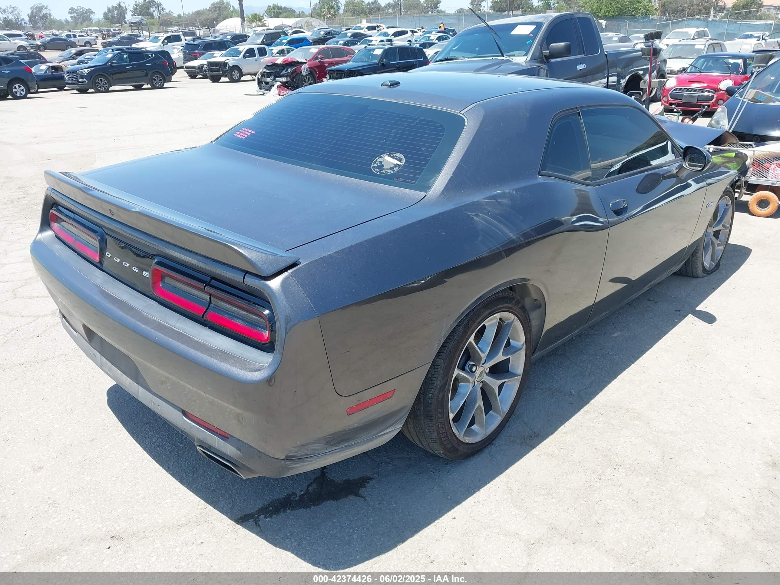 DODGE CHALLENGER image 4