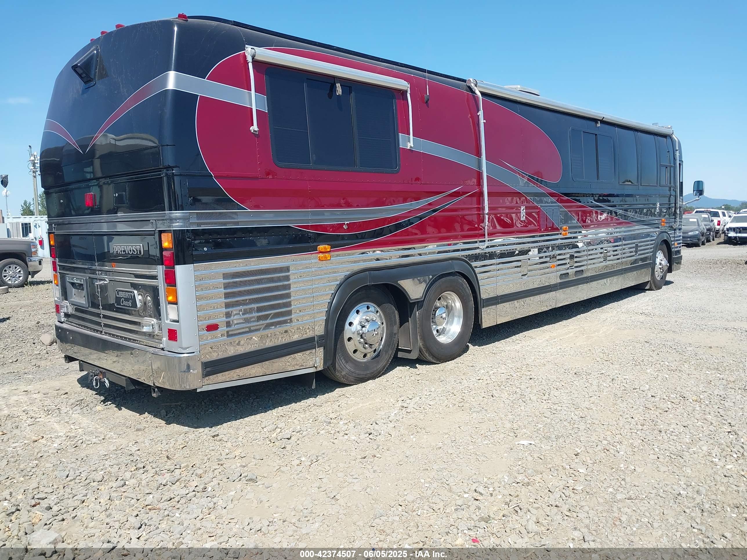 PREVOST MOTORHOME image 4