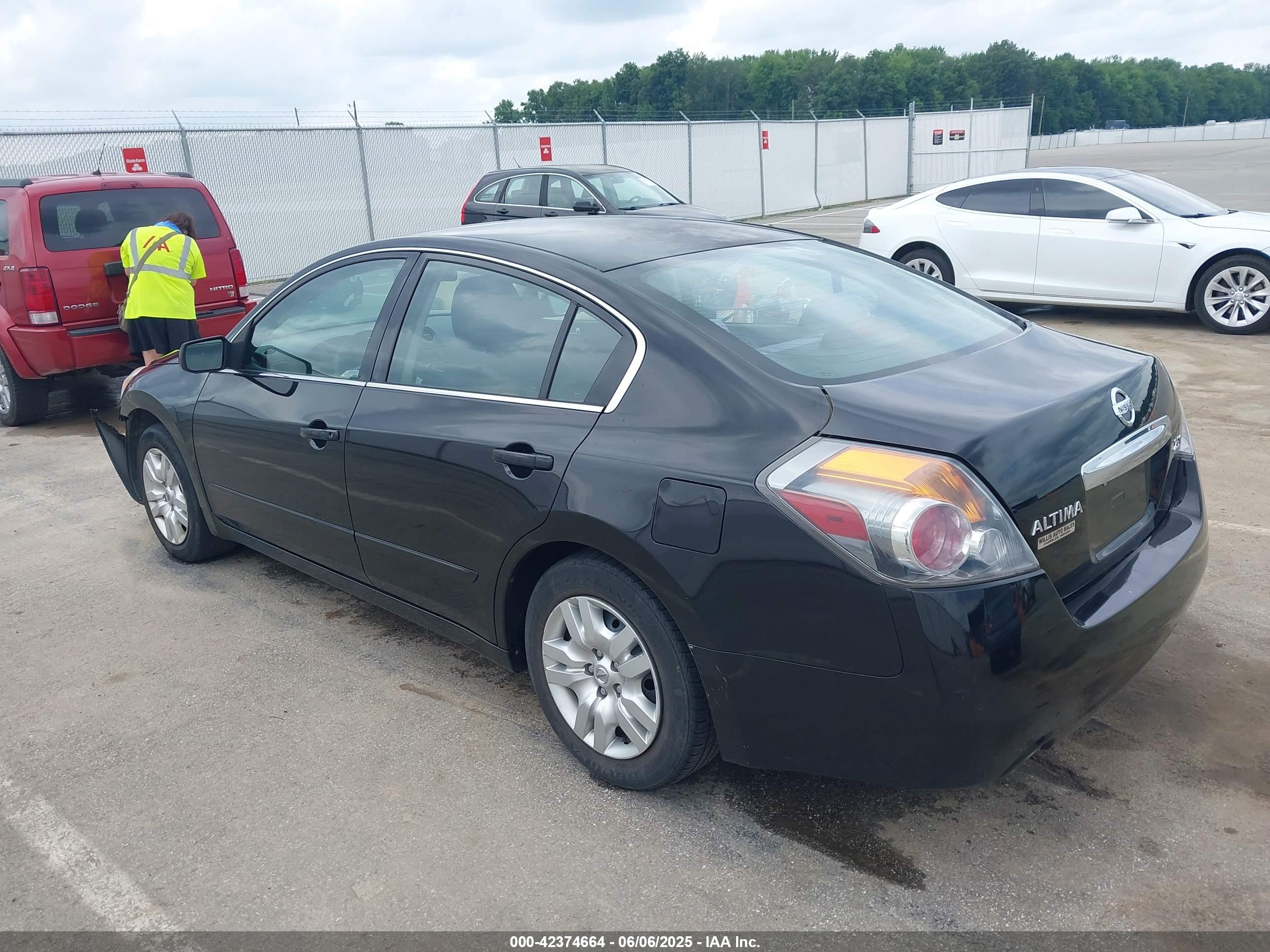 NISSAN ALTIMA image 3