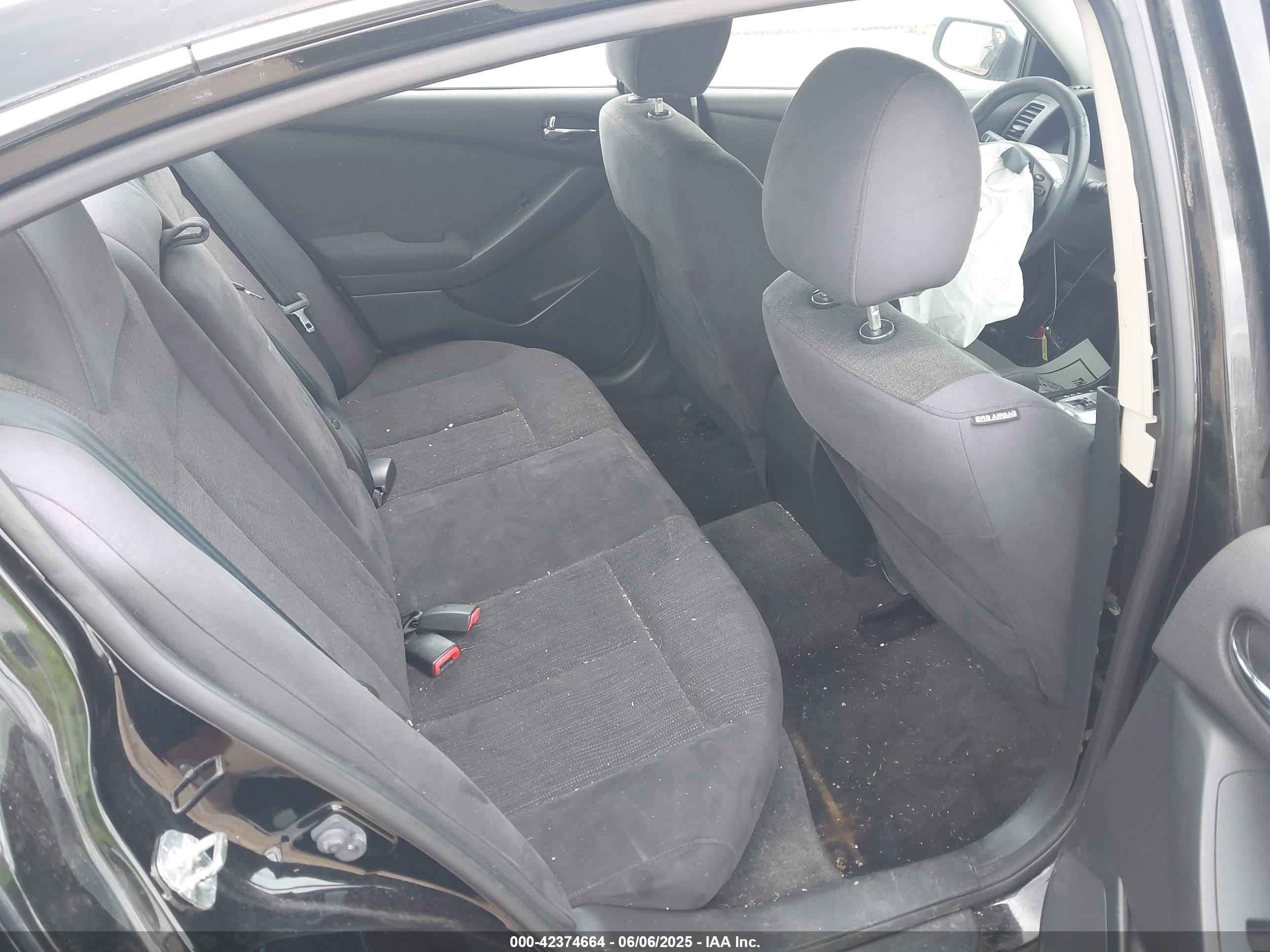 NISSAN ALTIMA image 8