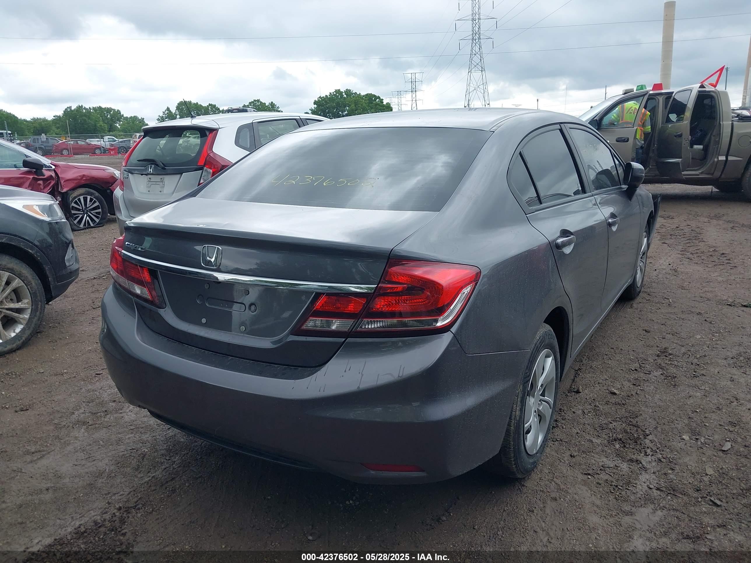HONDA CIVIC image 4