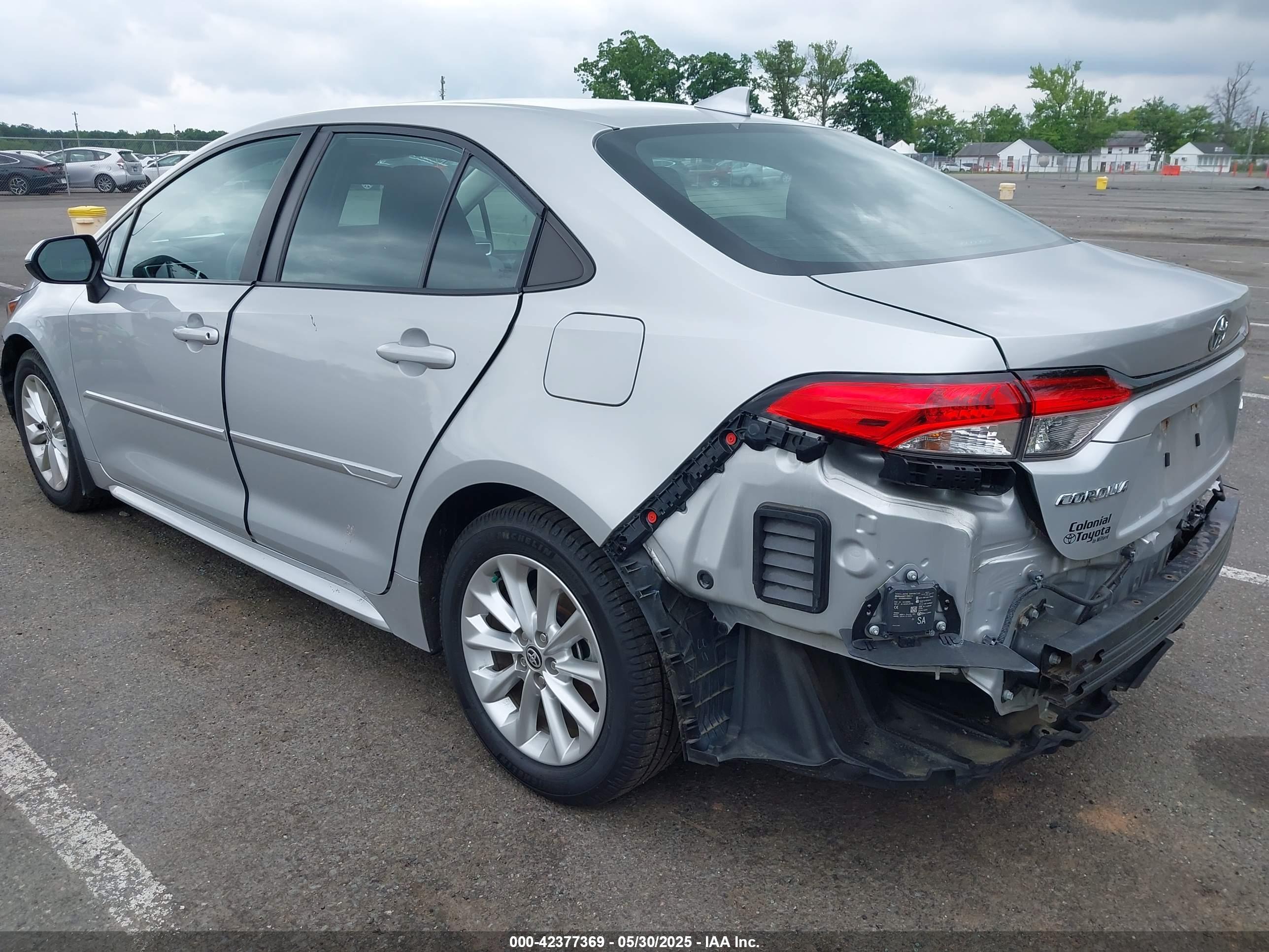 TOYOTA COROLLA image 3
