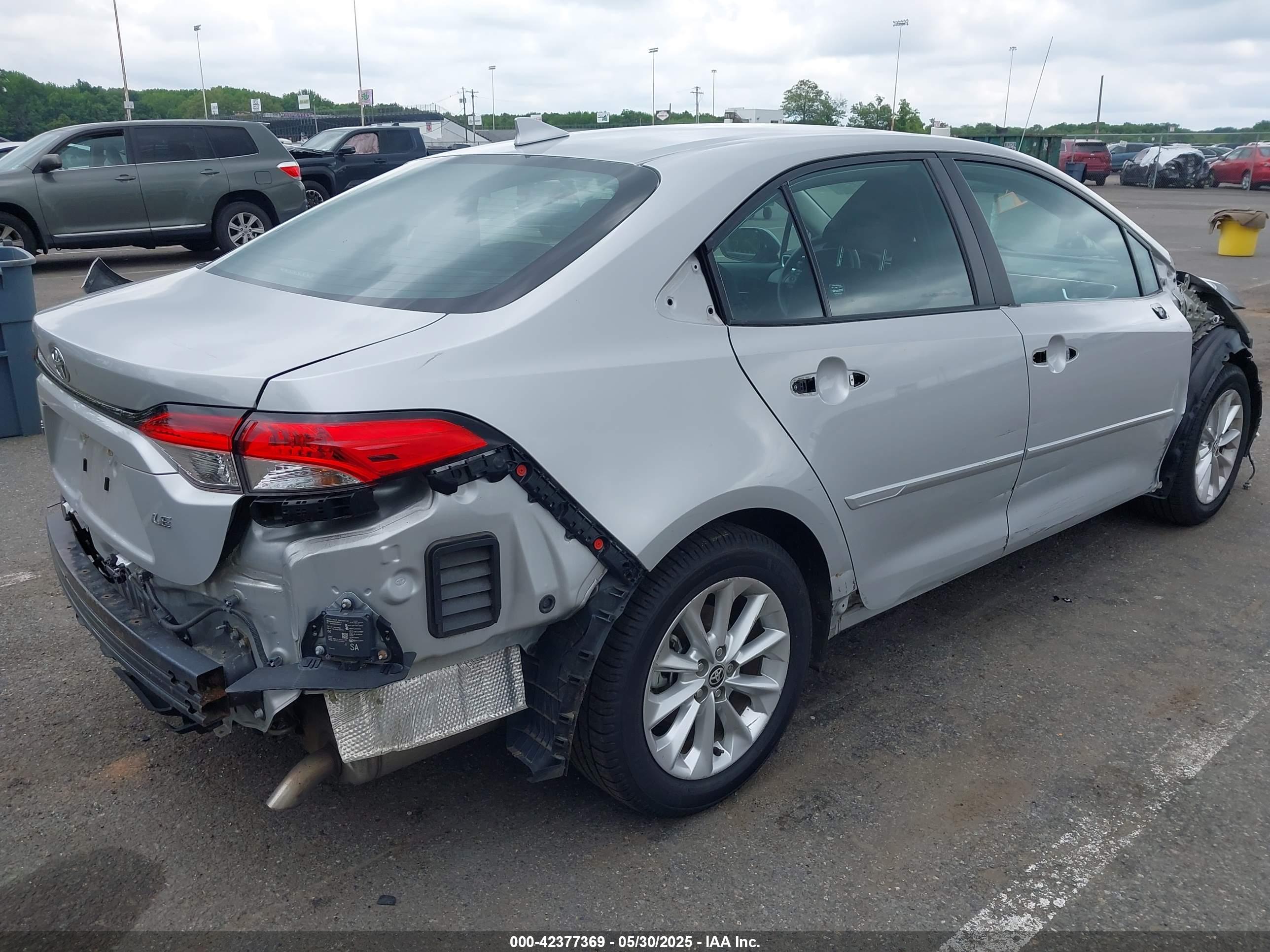 TOYOTA COROLLA image 4