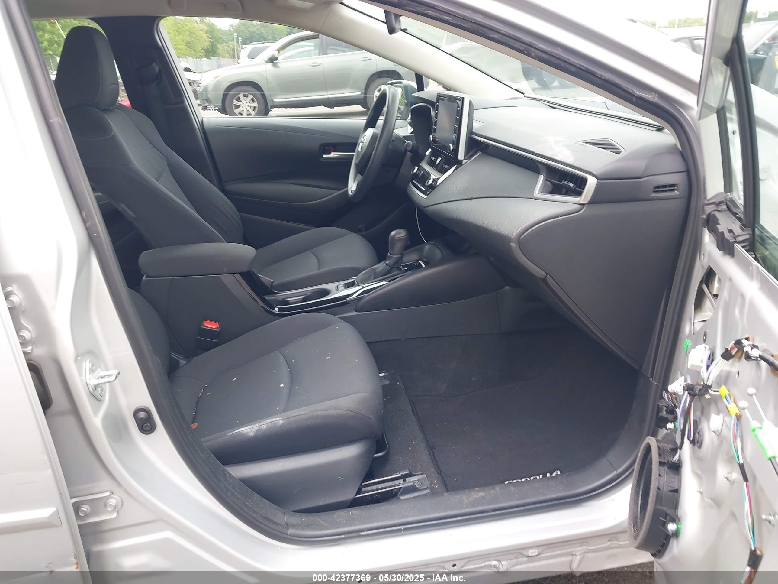 TOYOTA COROLLA image 5