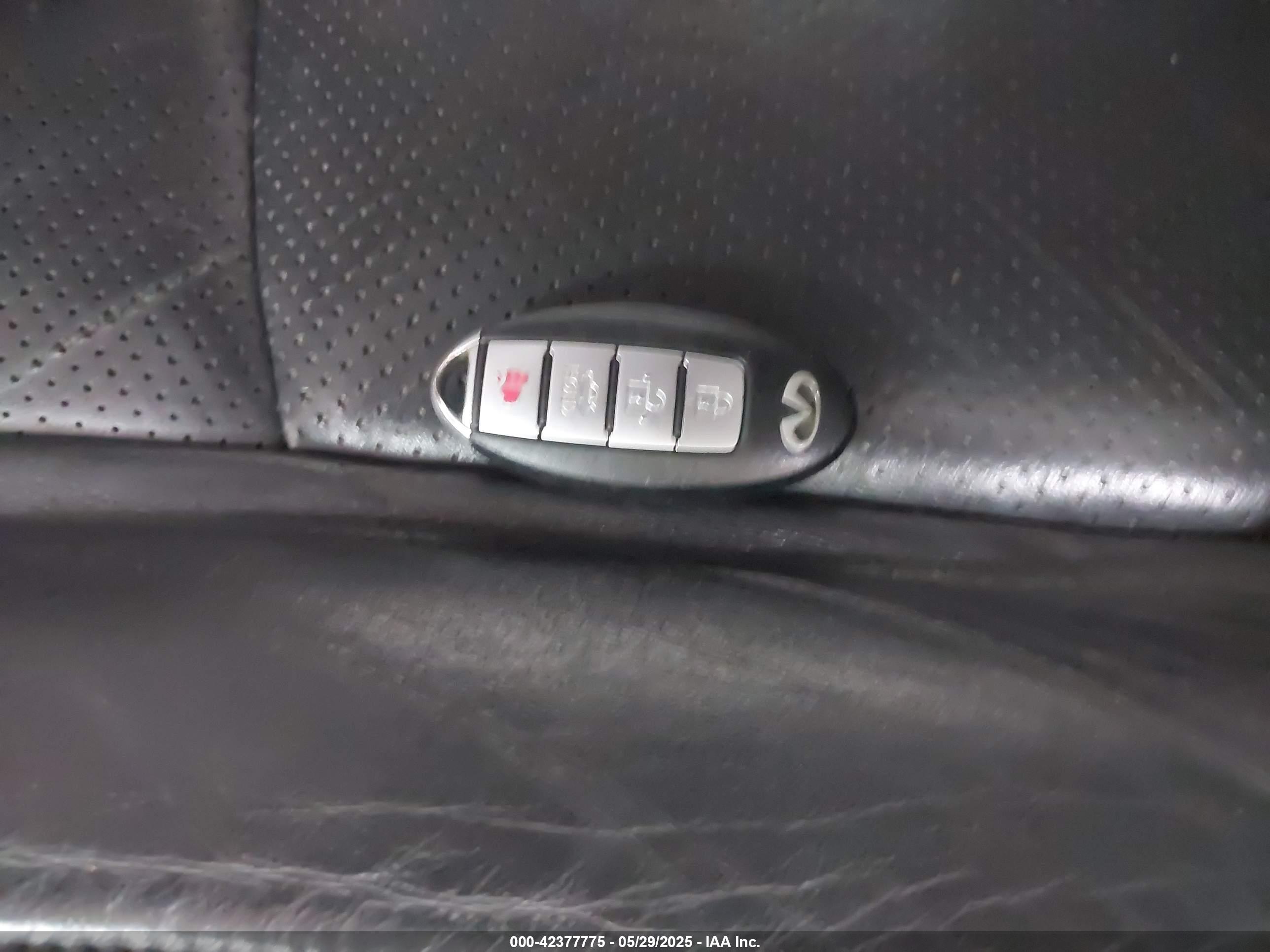 INFINITI G25X image 11