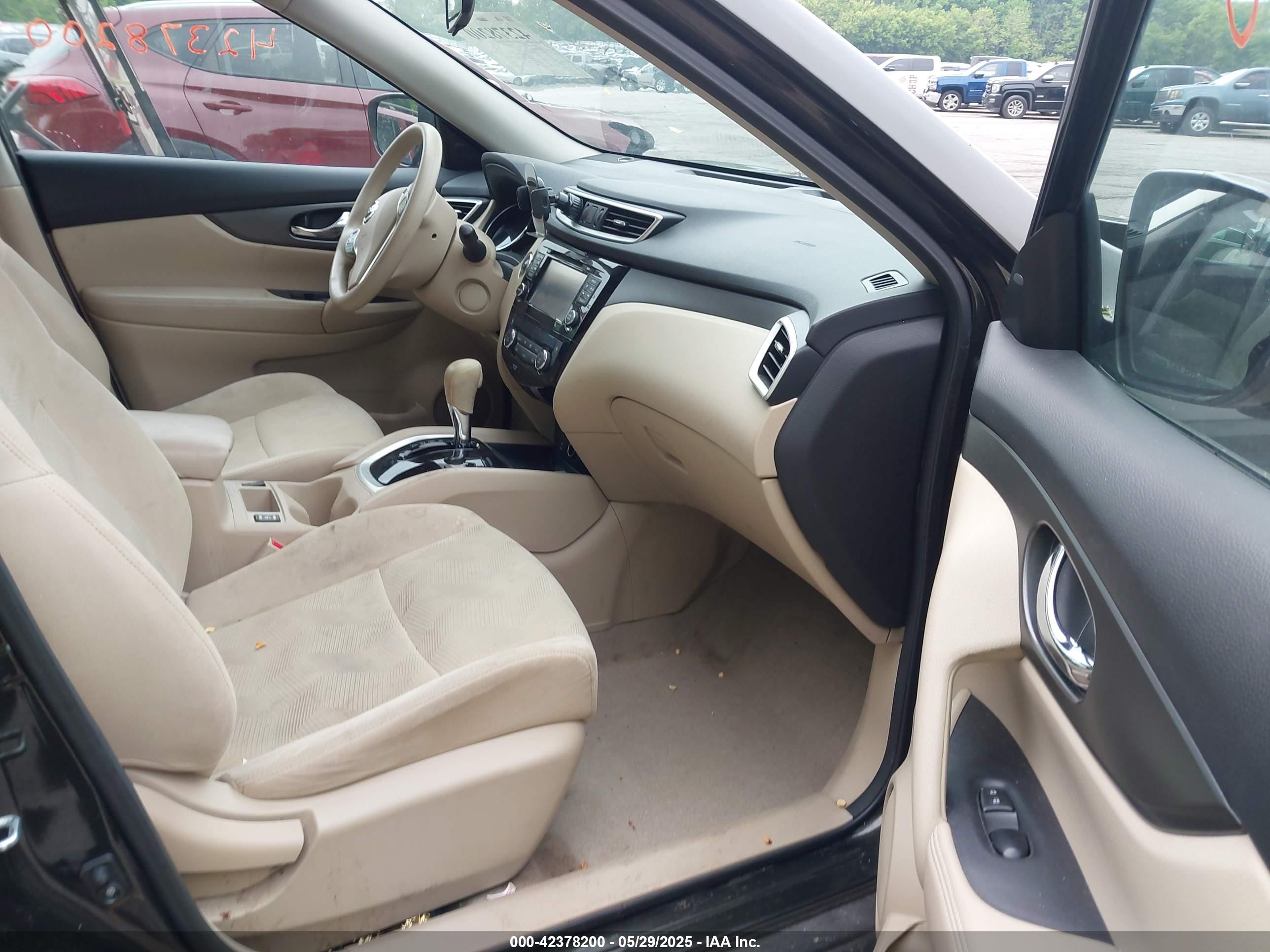 NISSAN ROGUE image 5