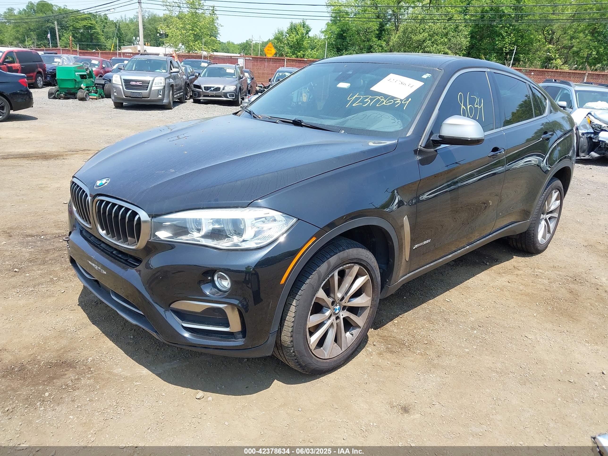 BMW X6 image 2