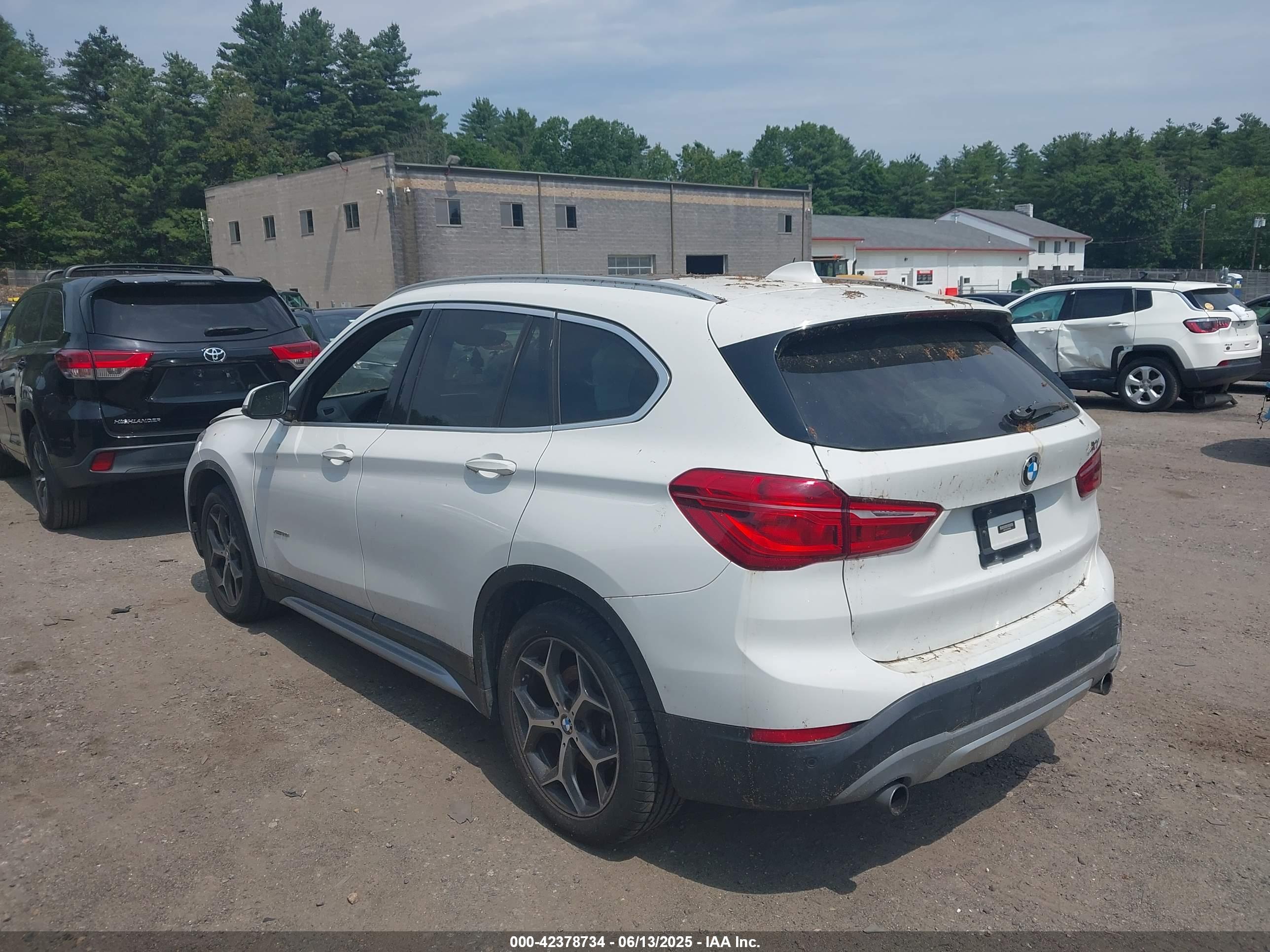BMW X1 image 3
