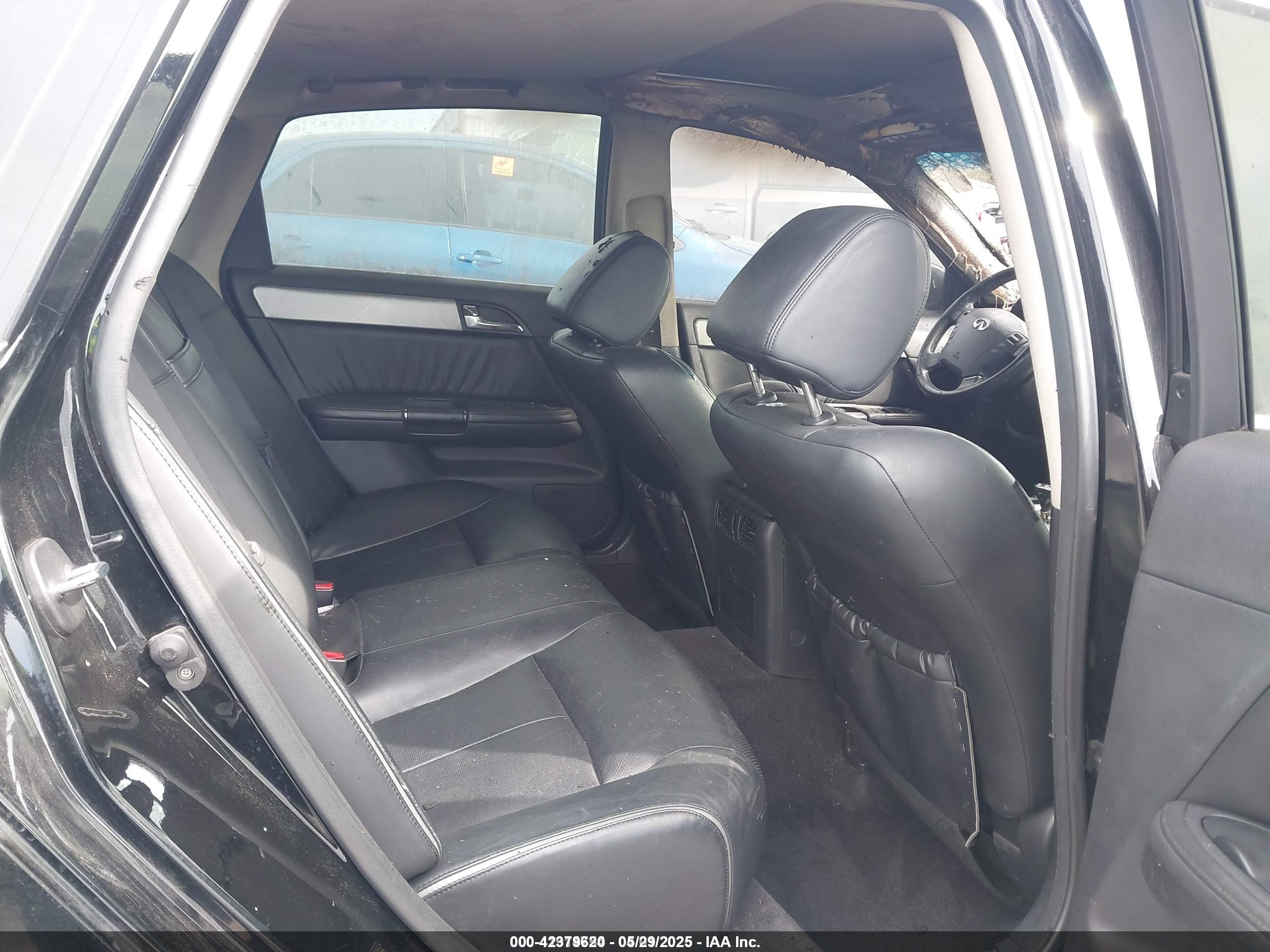 INFINITI M45 image 8
