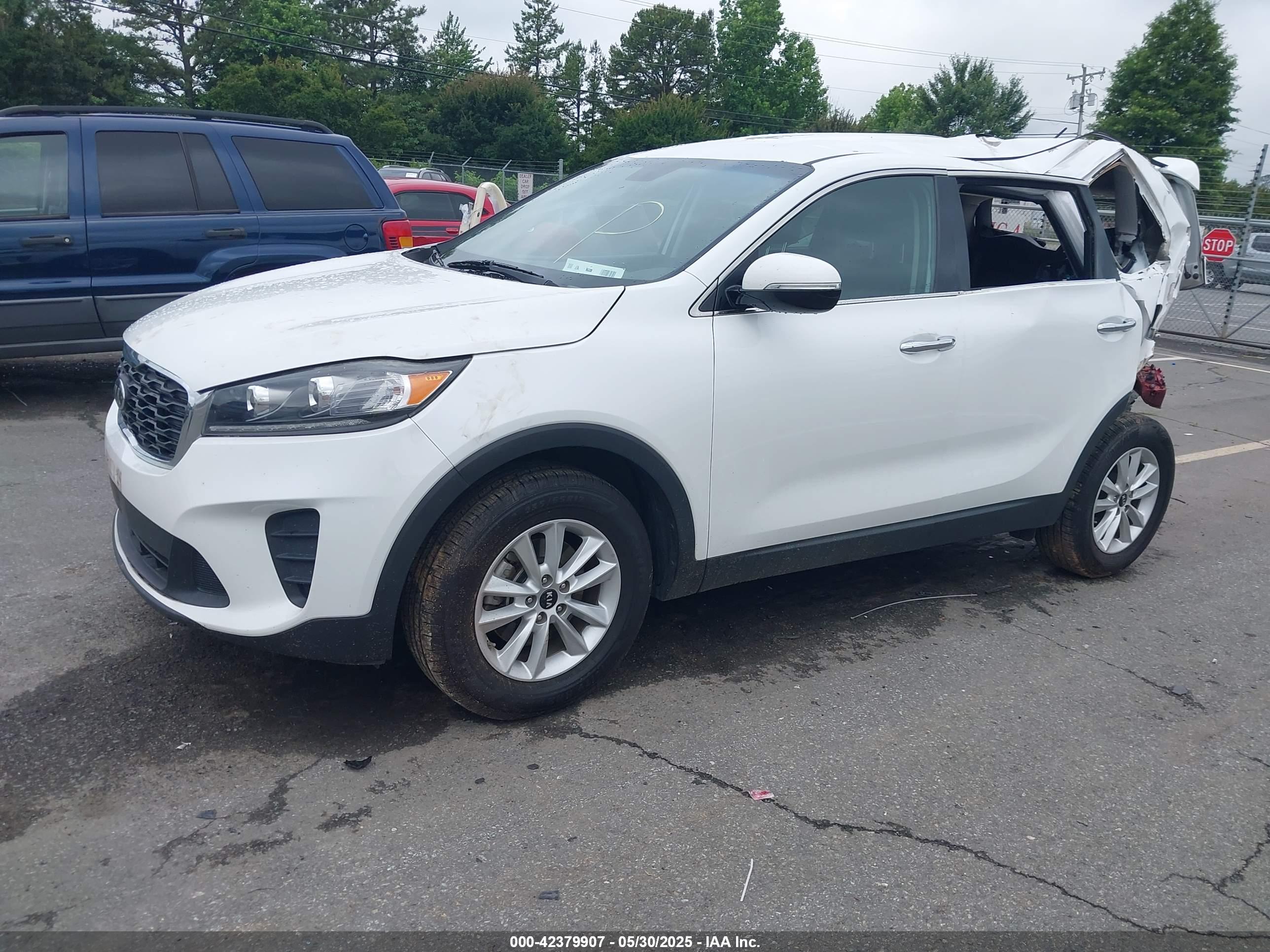 KIA SORENTO image 2